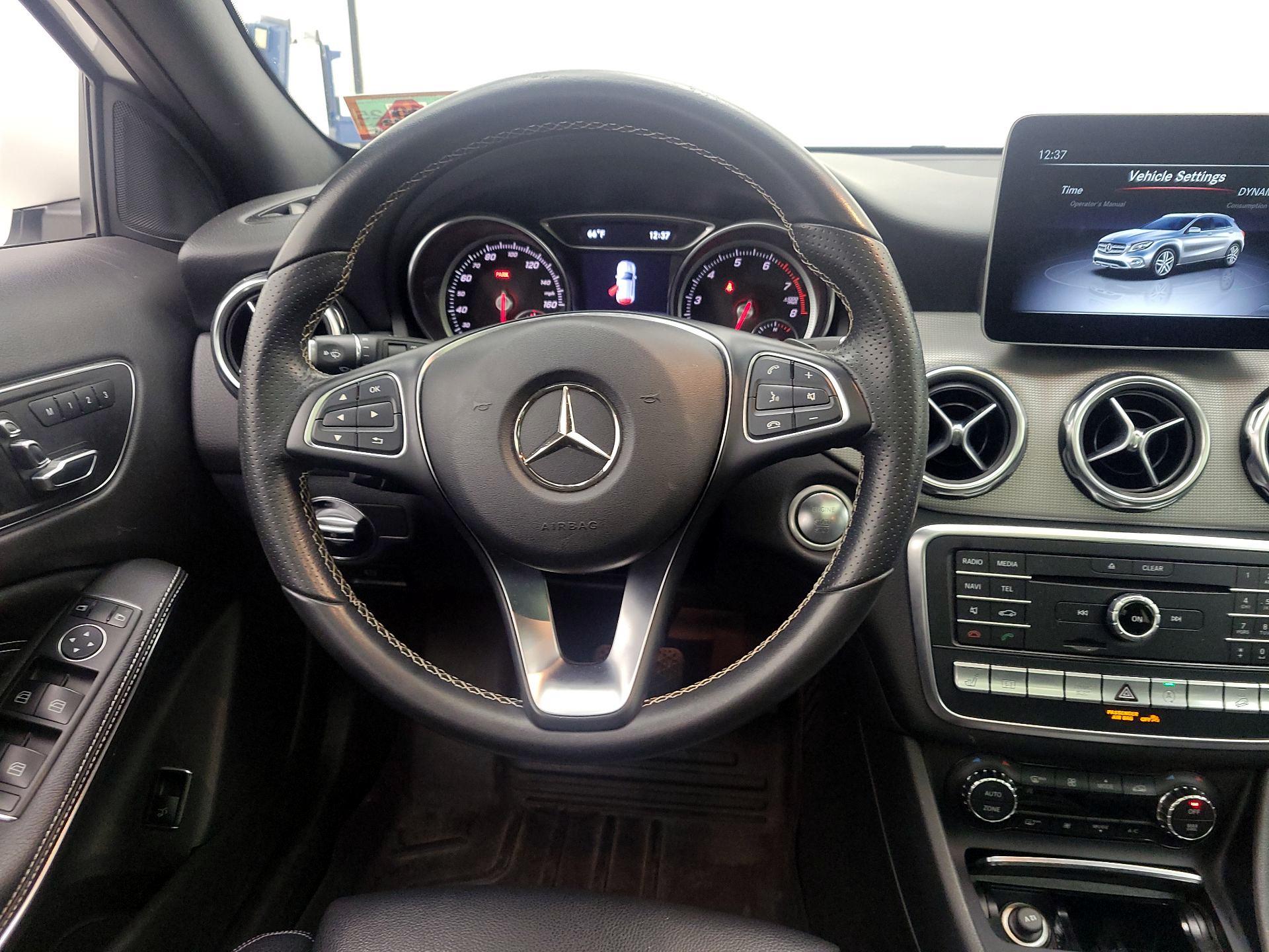 Thumbnail: 2018 Mercedes-Benz GLA - 10