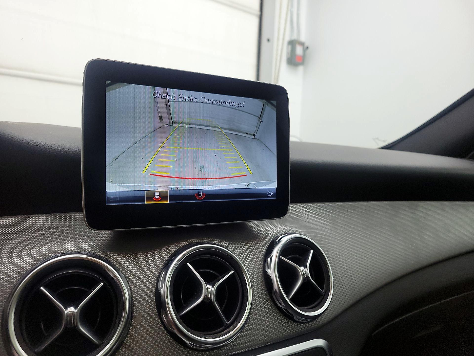 Thumbnail: 2018 Mercedes-Benz GLA - 14