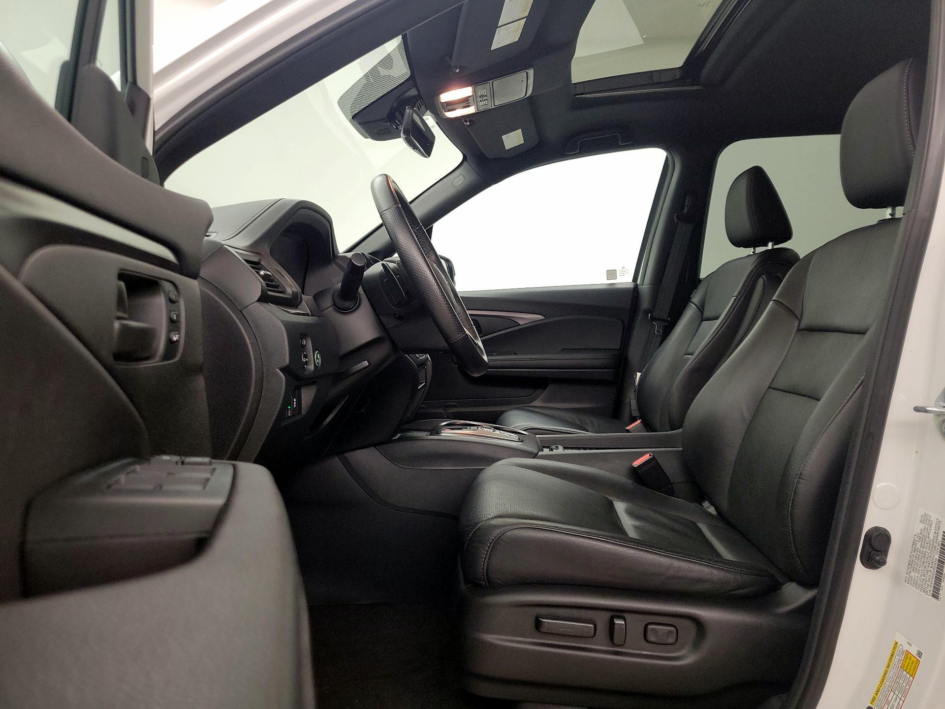 Thumbnail: 2023 Honda Passport - 11