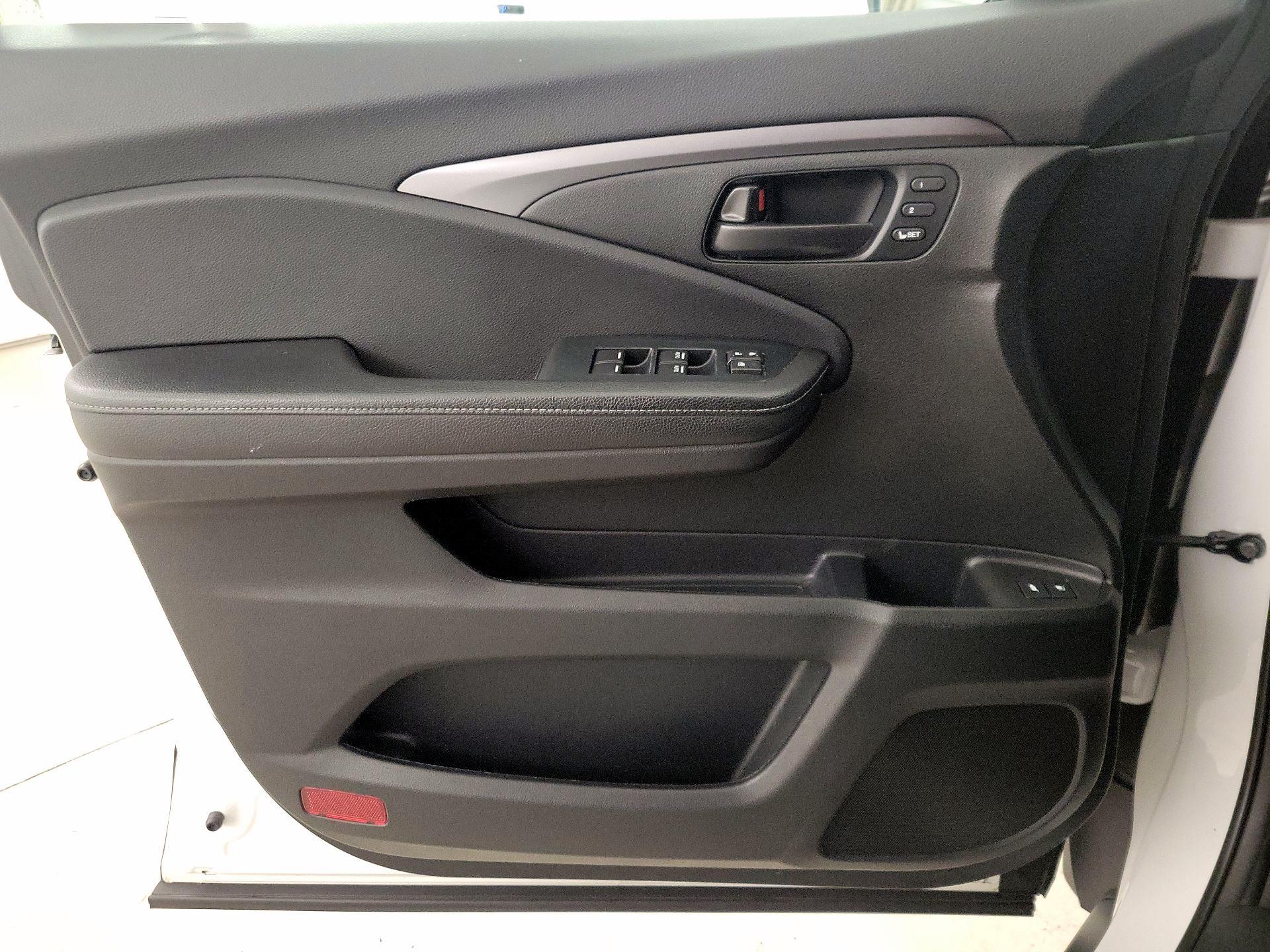 Thumbnail: 2023 Honda Passport - 12