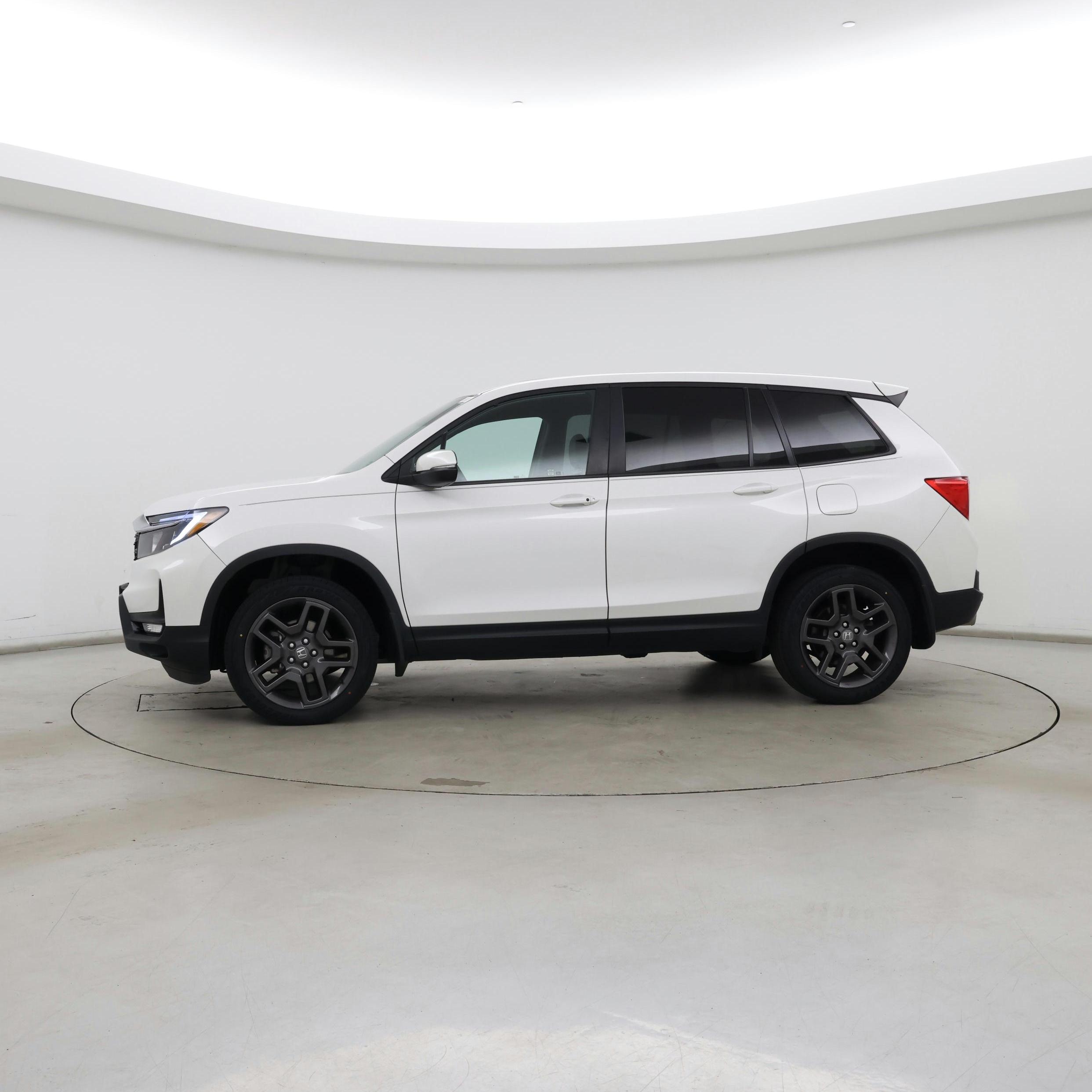 Thumbnail: 2023 Honda Passport - 3