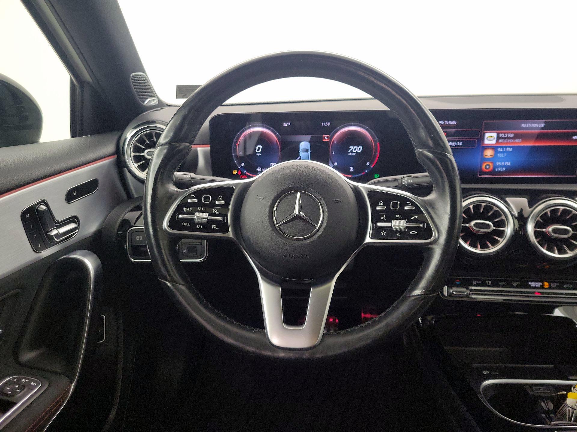 Thumbnail: 2021 Mercedes-Benz A-Class - 10