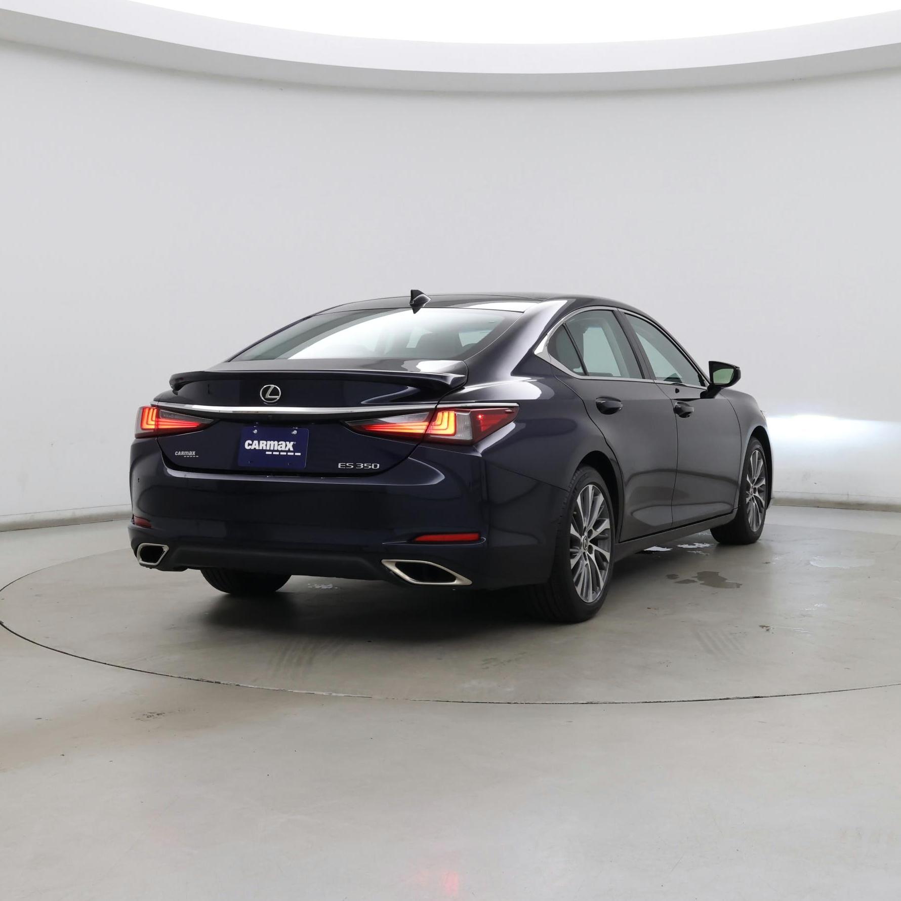 Thumbnail: 2021 Lexus ES - 8