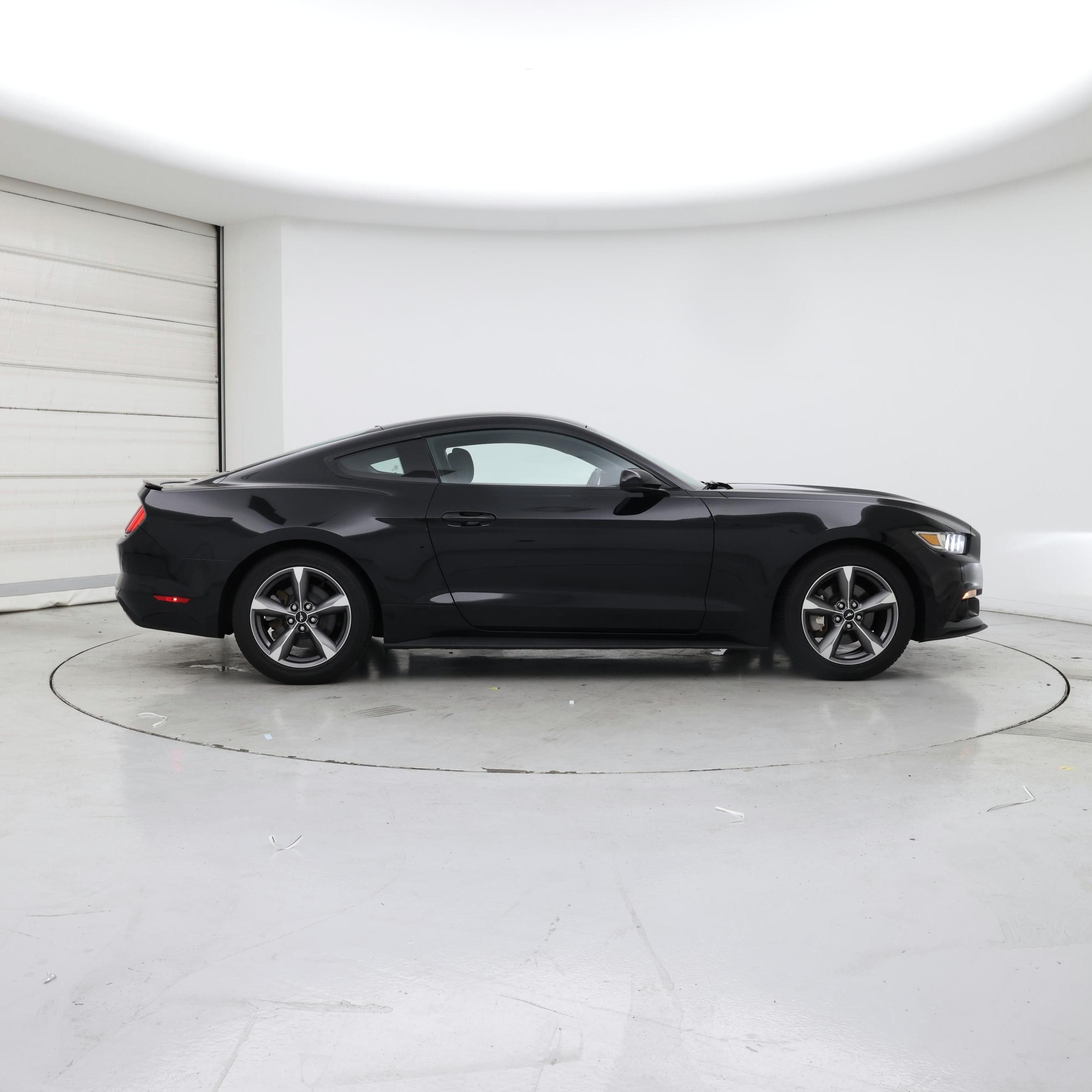 Thumbnail: 2016 Ford Mustang - 7
