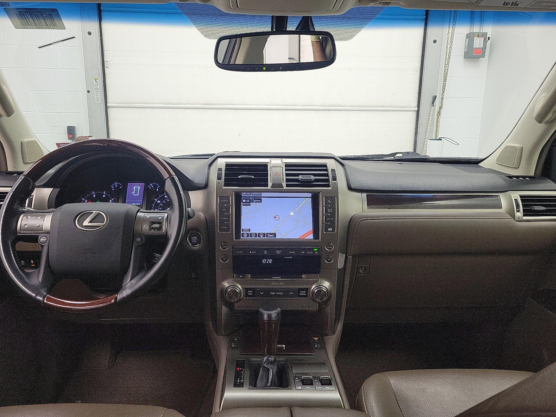 Thumbnail: 2014 Lexus GX - 9