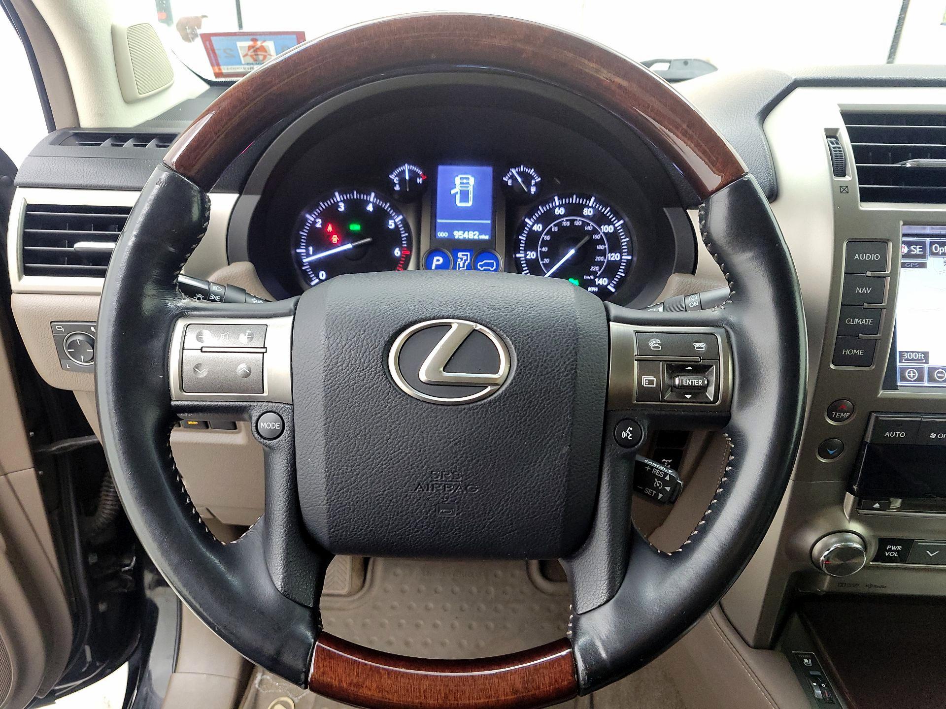 Thumbnail: 2014 Lexus GX - 10