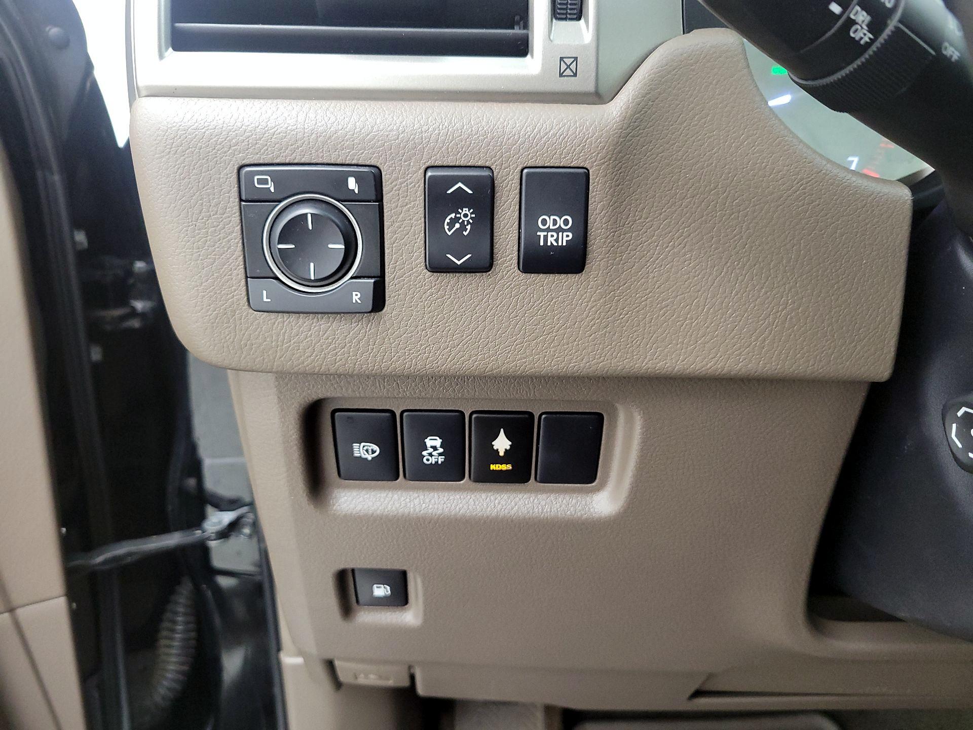 Thumbnail: 2014 Lexus GX - 13