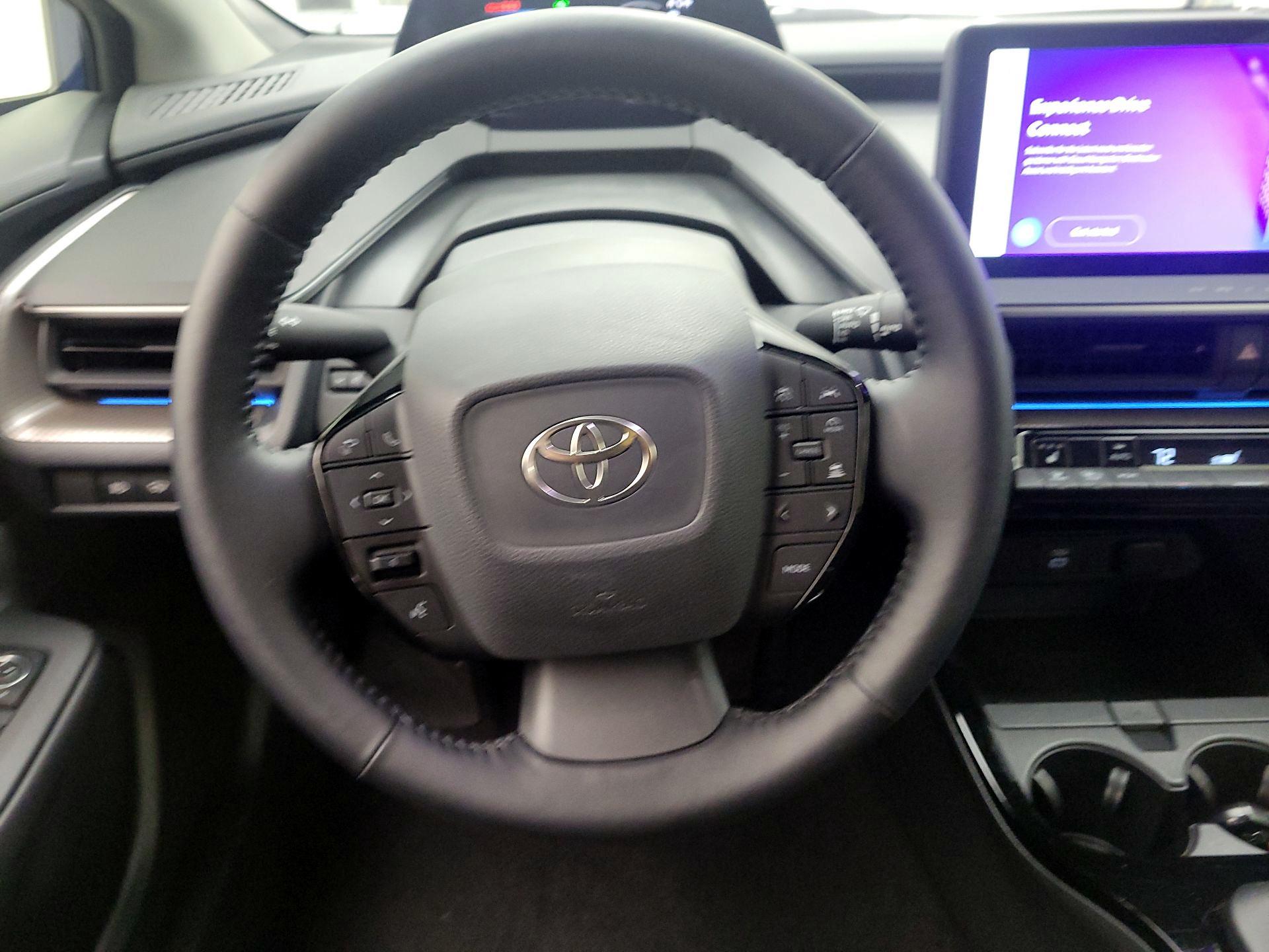 Thumbnail: 2023 Toyota Prius - 10