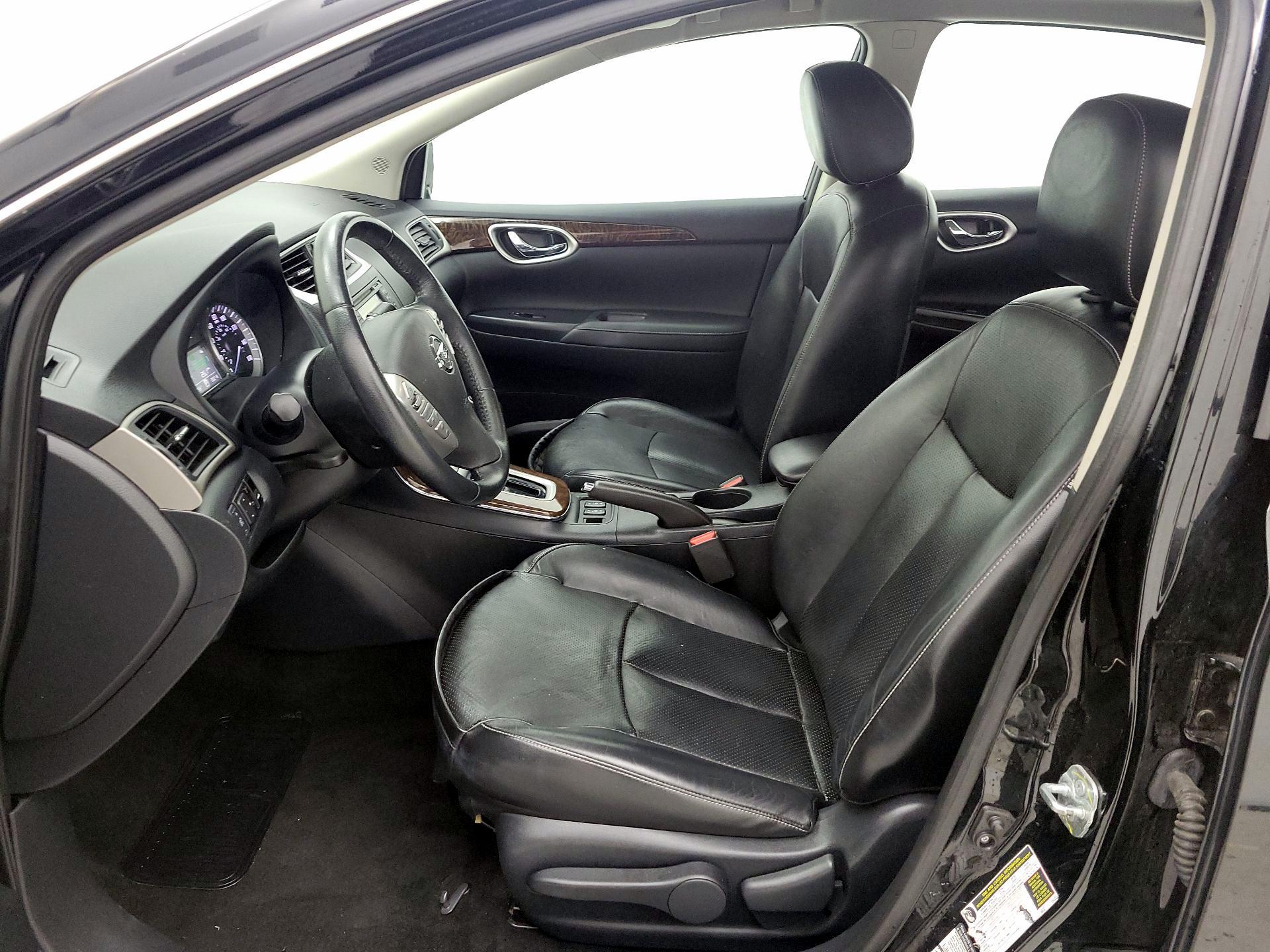 Thumbnail: 2015 Nissan Sentra - 11
