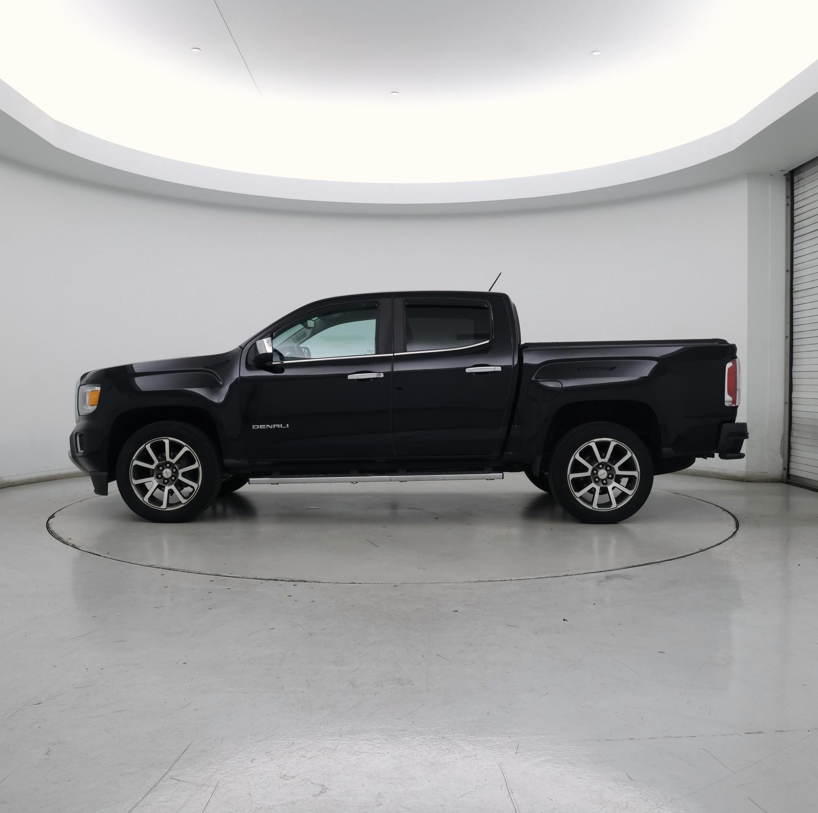 Thumbnail: 2020 GMC Canyon - 3
