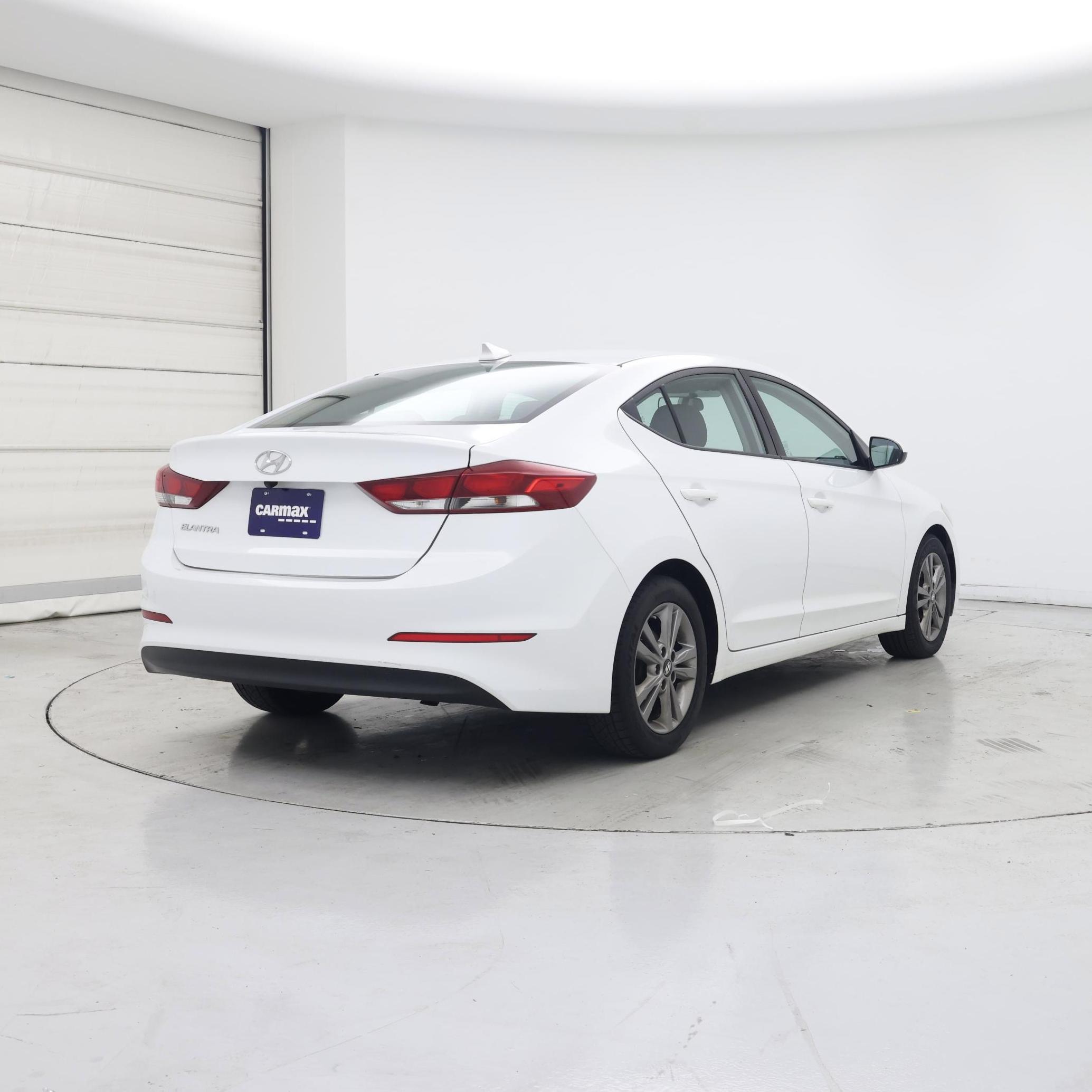 Thumbnail: 2018 Hyundai Elantra - 8