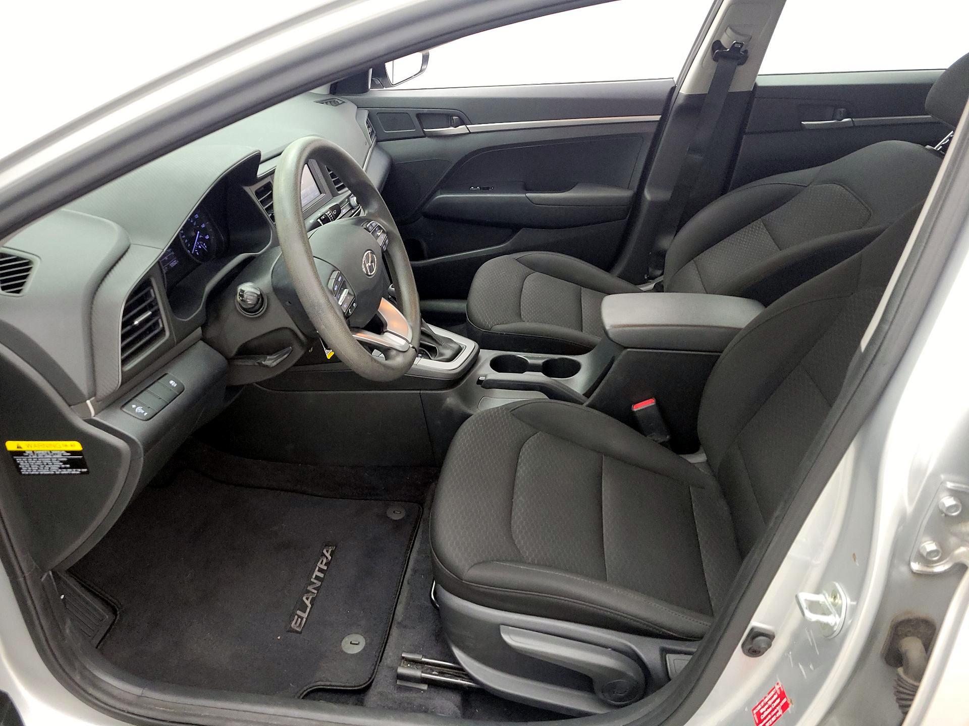 Thumbnail: 2019 Hyundai Elantra - 11