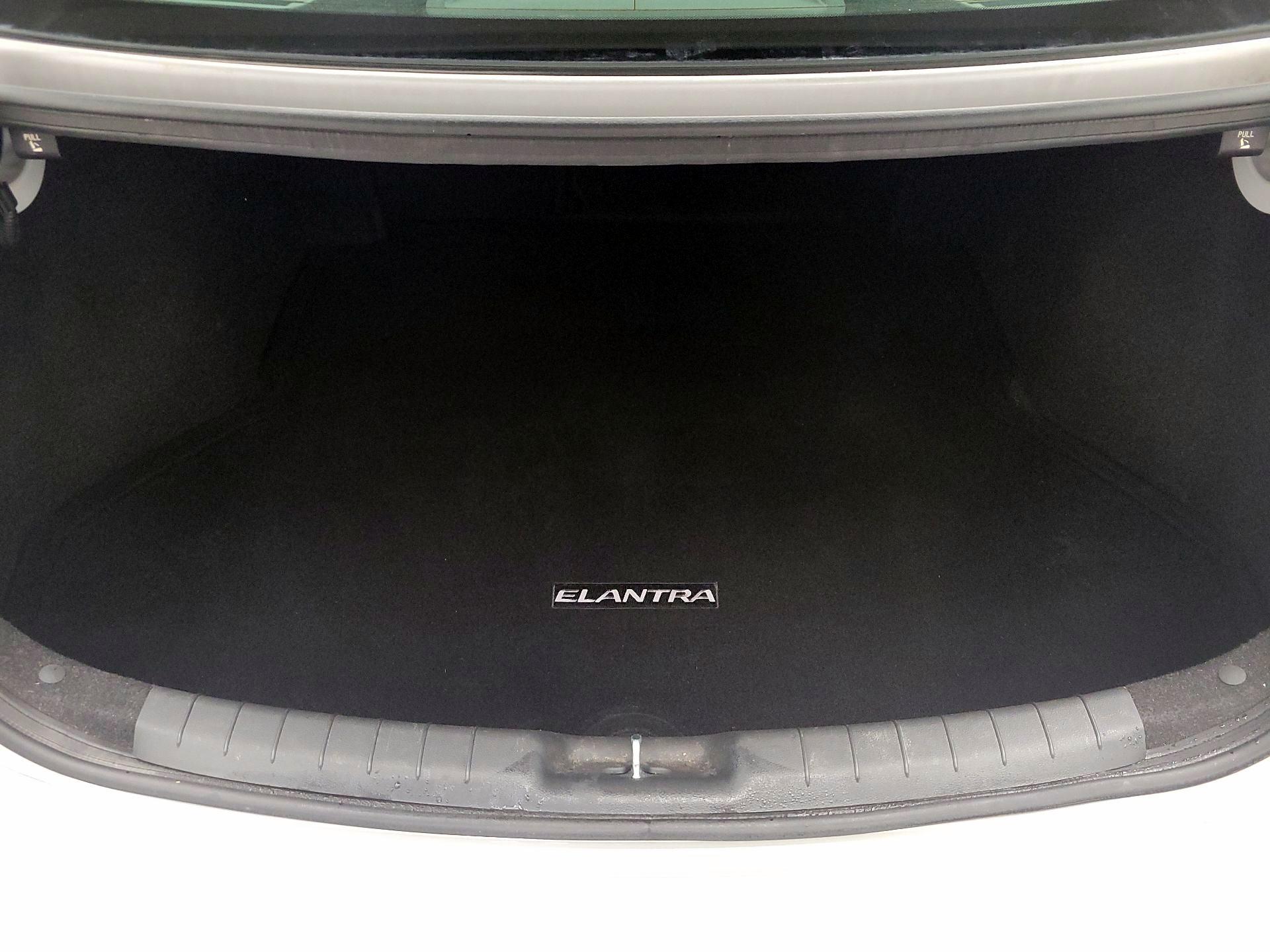 Thumbnail: 2019 Hyundai Elantra - 20