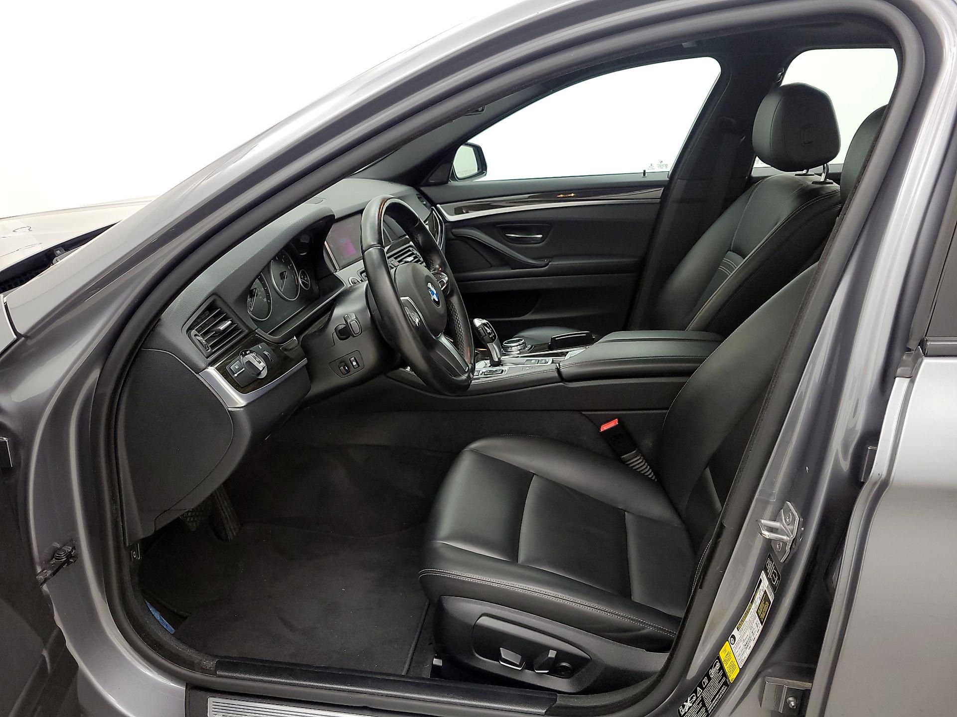 Thumbnail: 2015 BMW 5 Series - 11