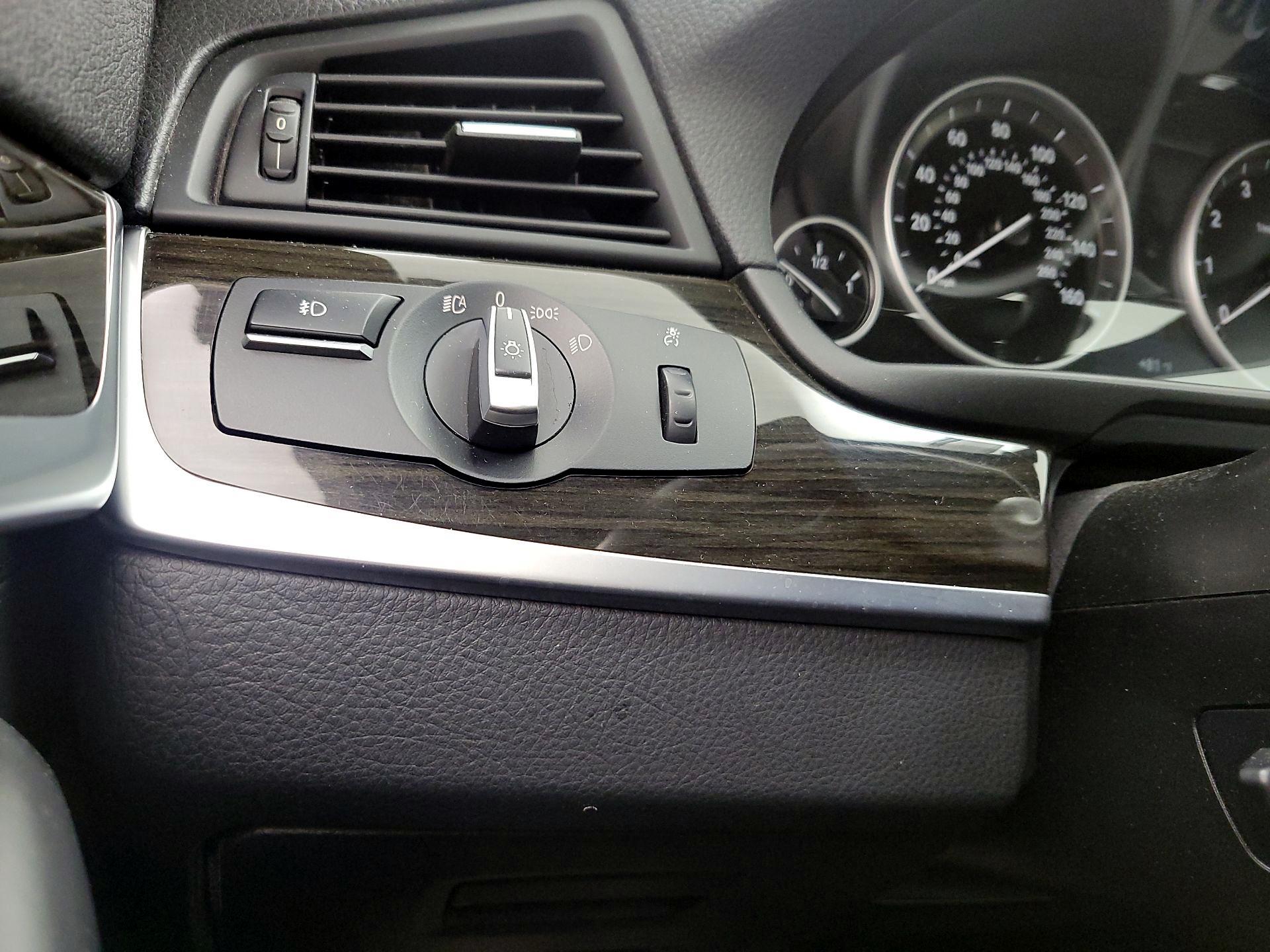 Thumbnail: 2015 BMW 5 Series - 13