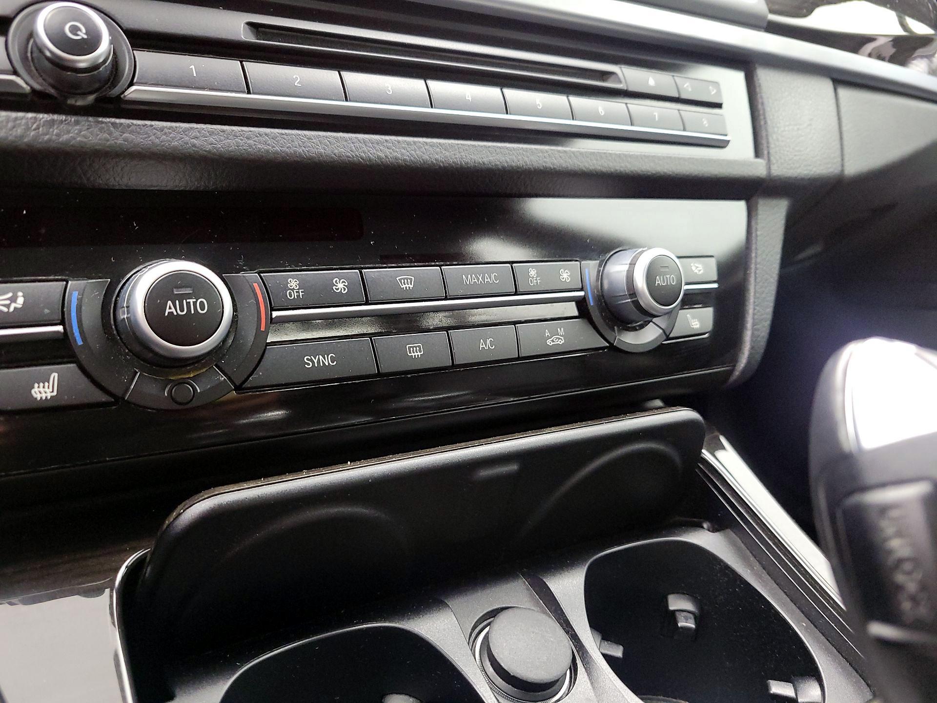 Thumbnail: 2015 BMW 5 Series - 16