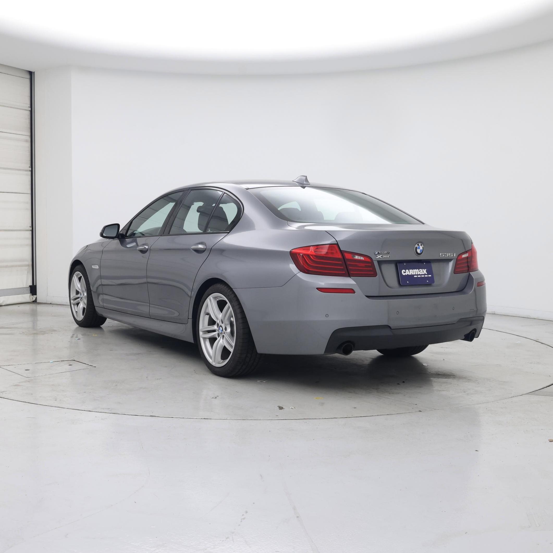Thumbnail: 2015 BMW 5 Series - 2