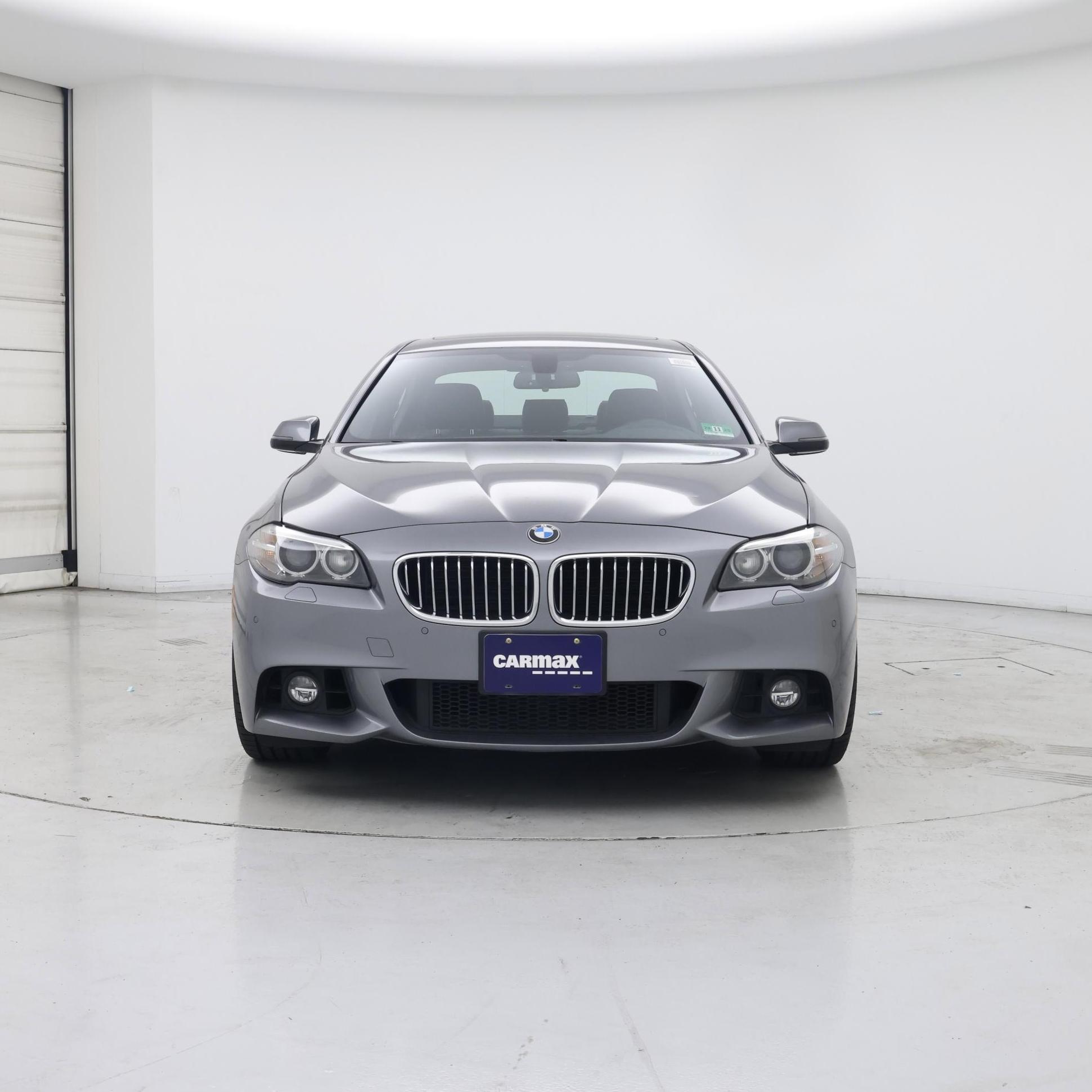 Thumbnail: 2015 BMW 5 Series - 5