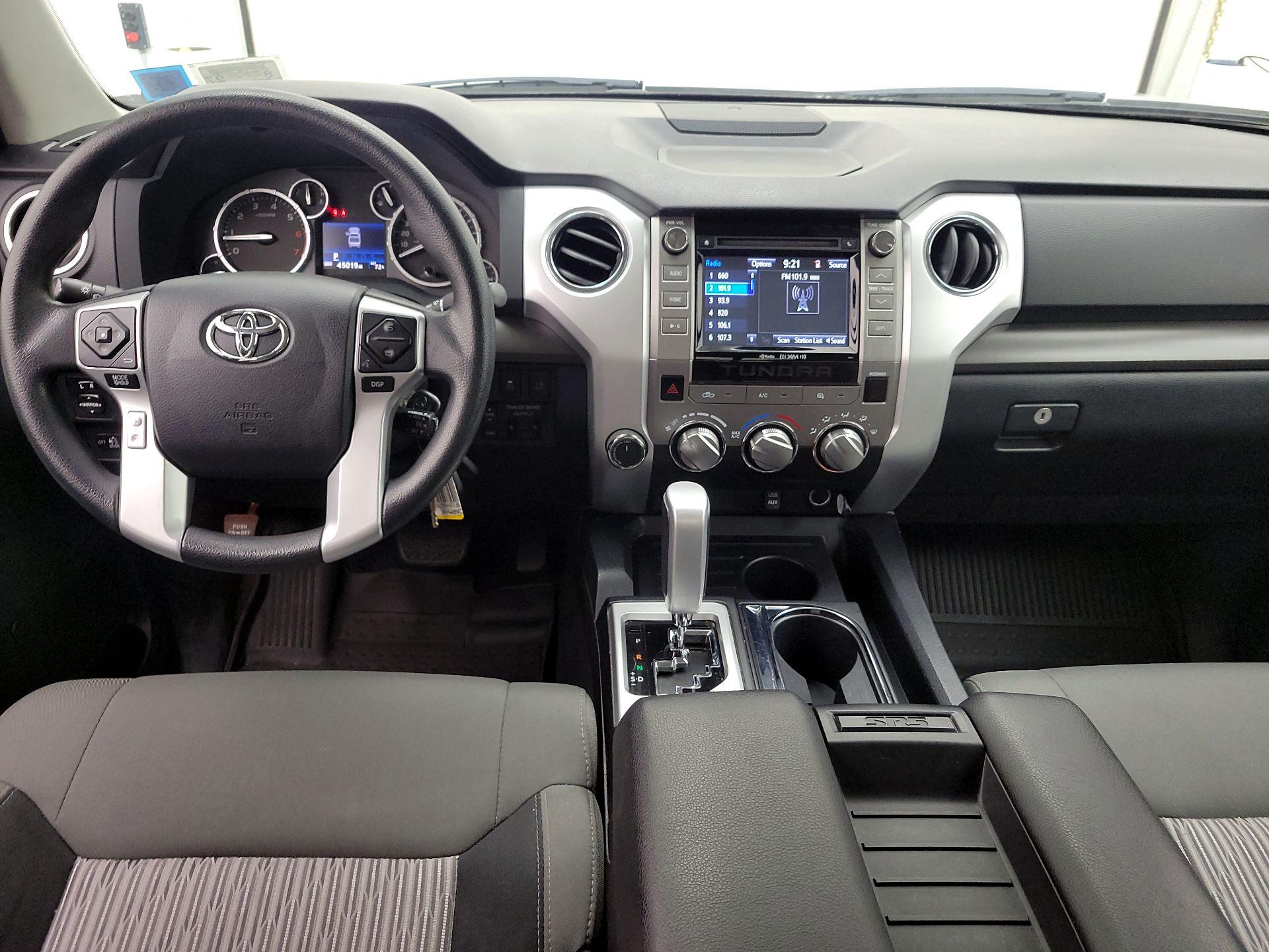 Thumbnail: 2017 Toyota Tundra - 9