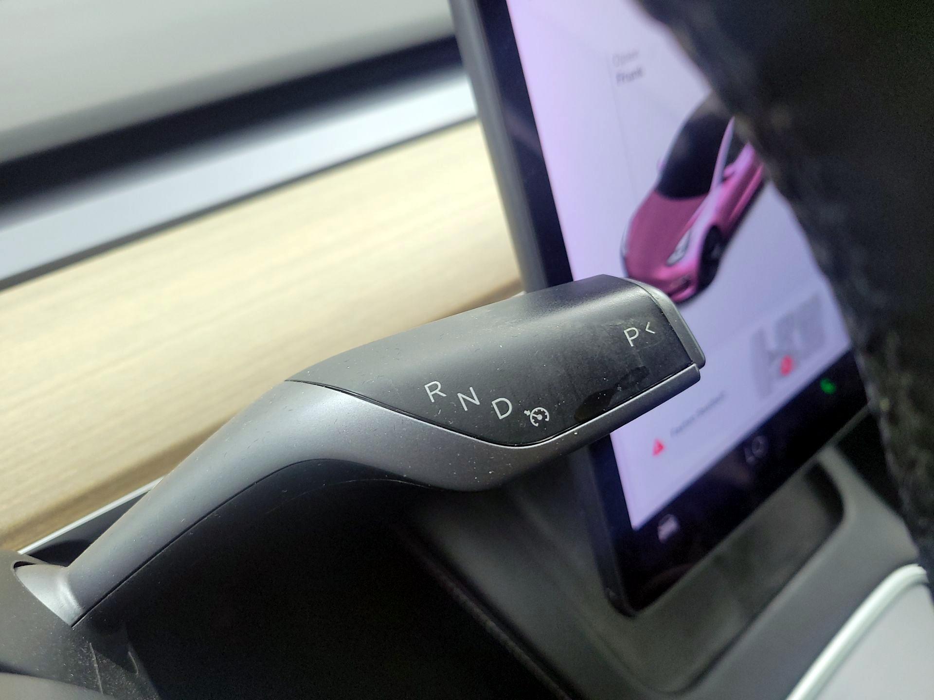 Thumbnail: 2021 Tesla Model 3 - 17