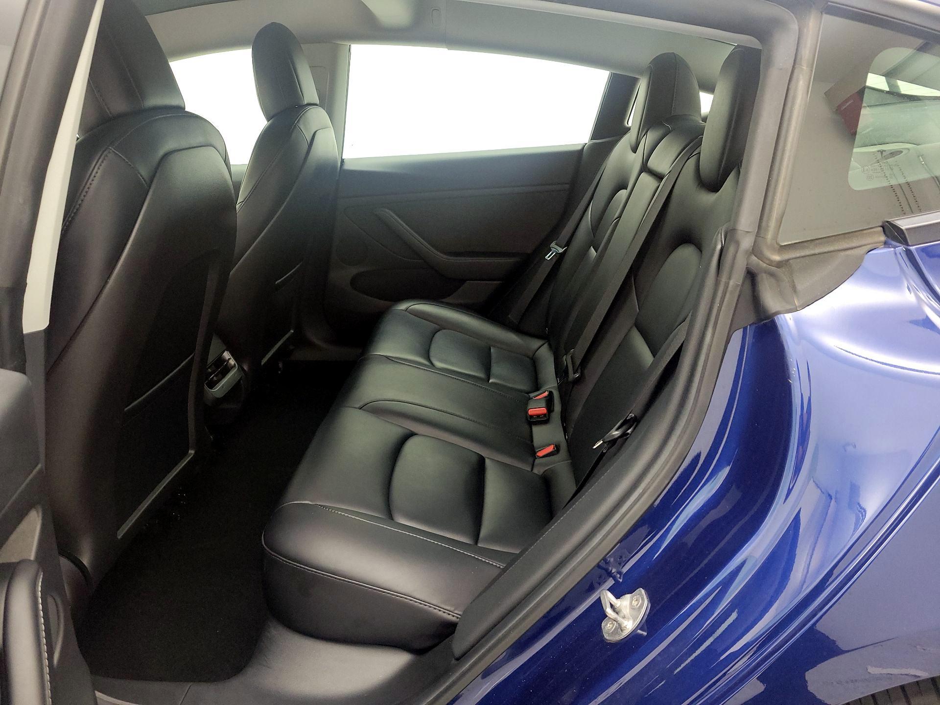 Thumbnail: 2021 Tesla Model 3 - 18