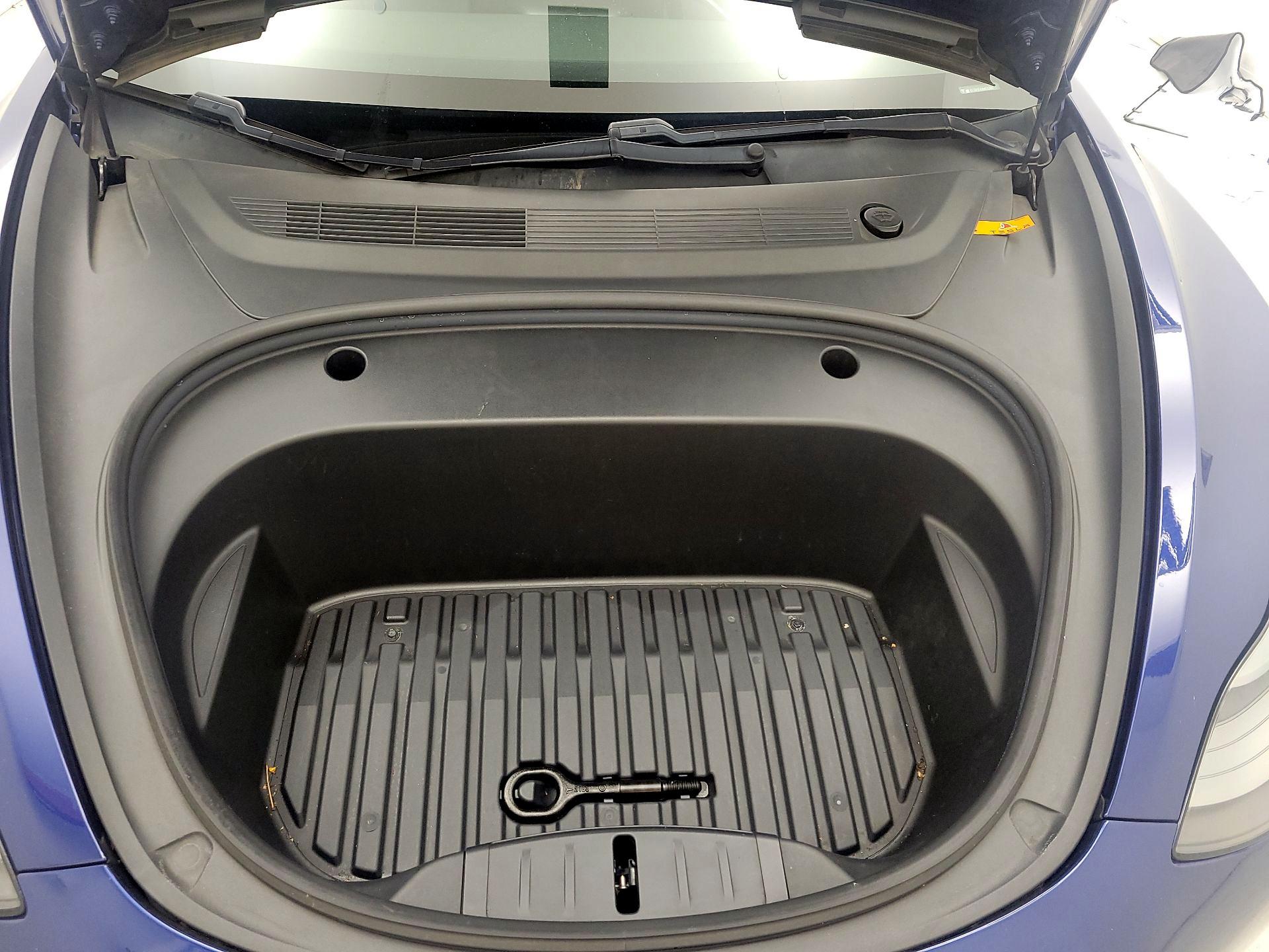 Thumbnail: 2021 Tesla Model 3 - 20