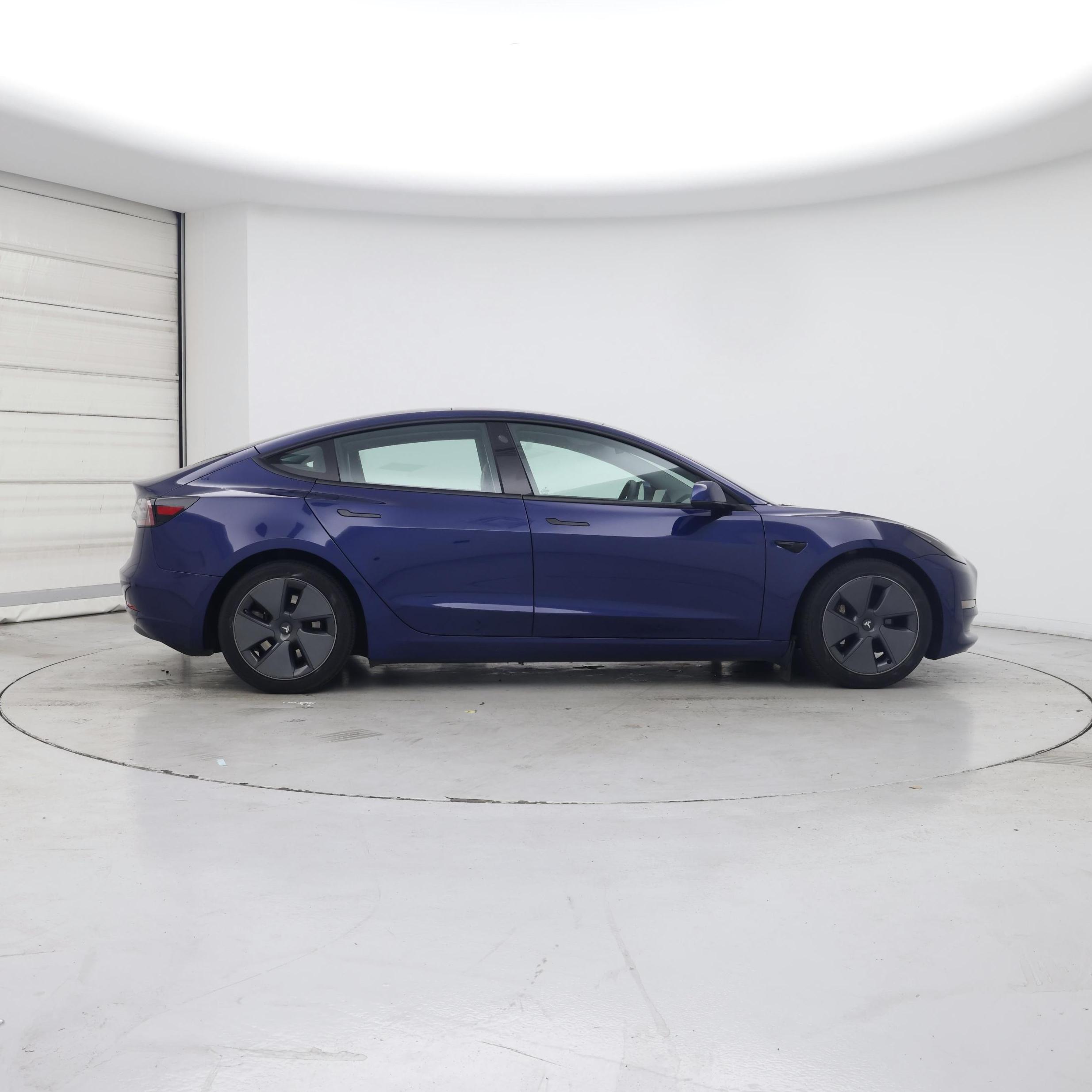 Thumbnail: 2021 Tesla Model 3 - 7