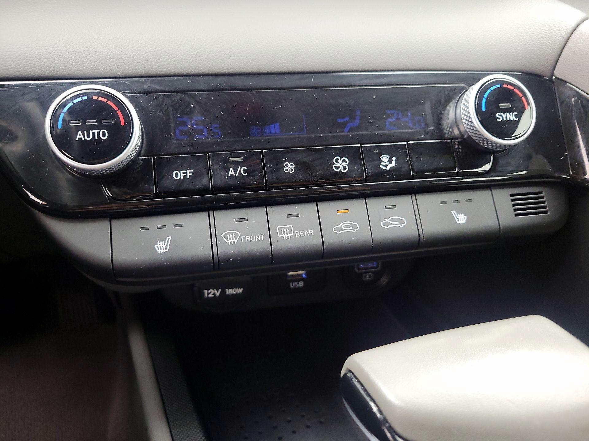 Thumbnail: 2022 Hyundai Elantra - 16