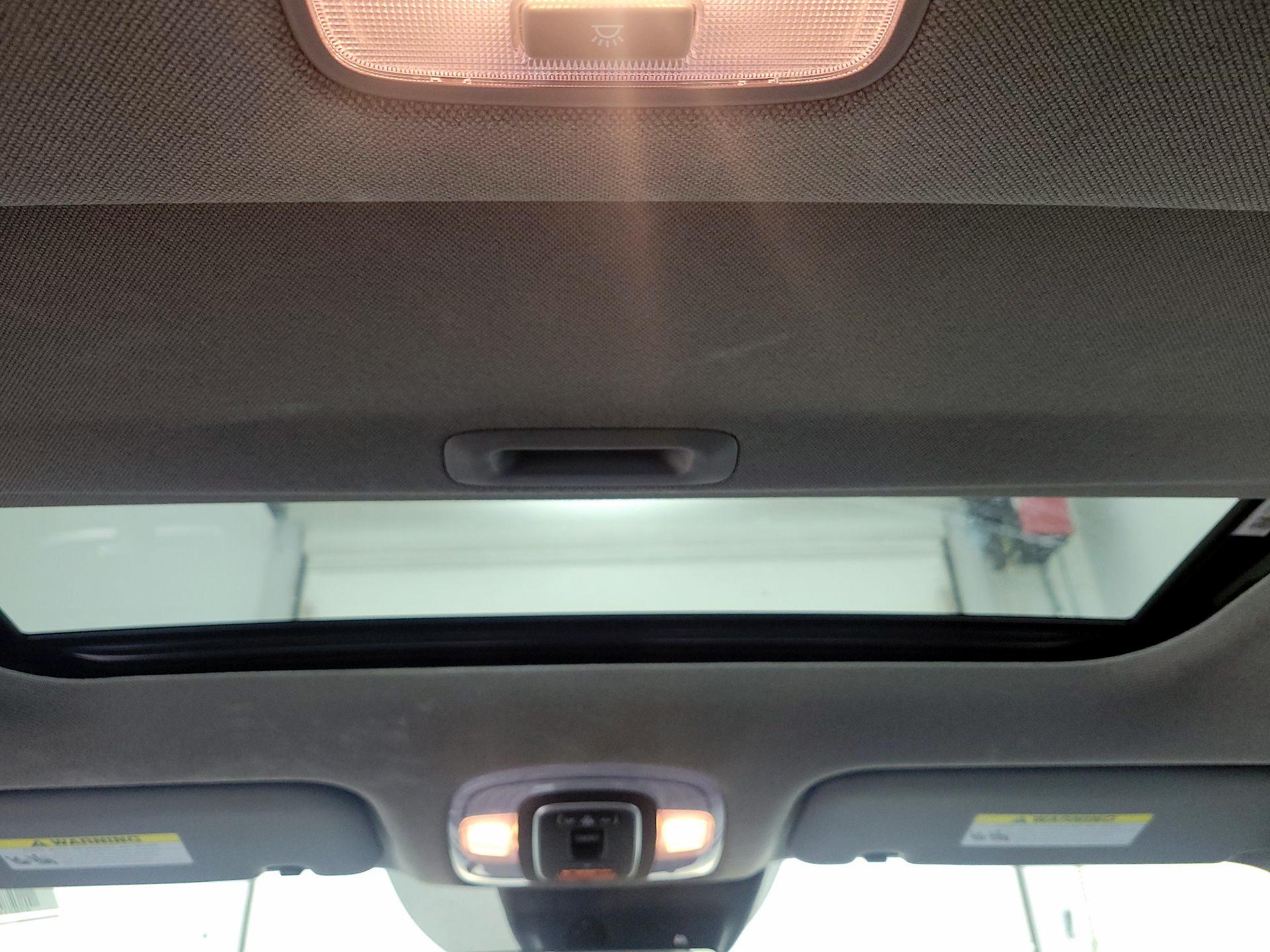 Thumbnail: 2022 Hyundai Elantra - 19