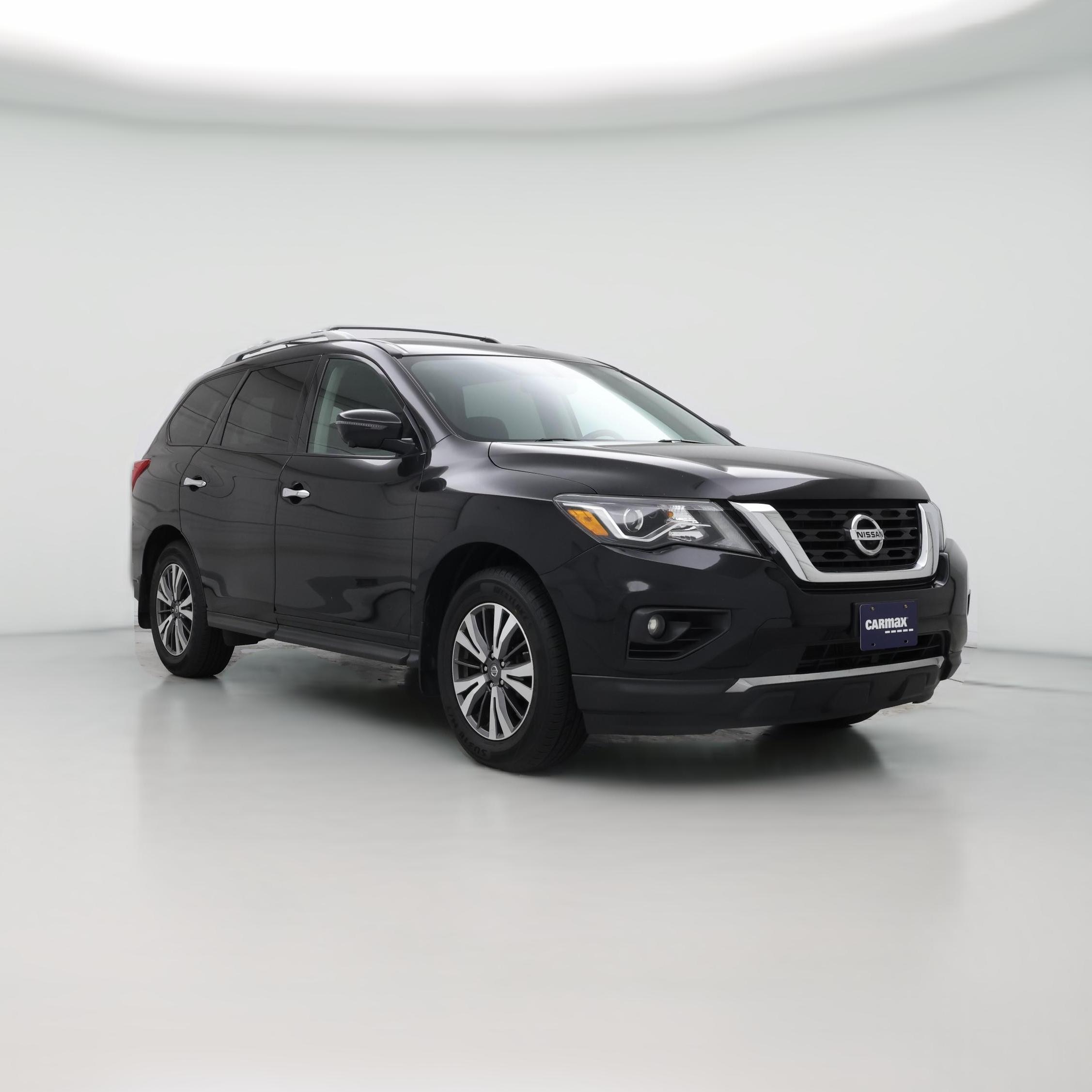 Thumbnail: 2017 Nissan Pathfinder - 1