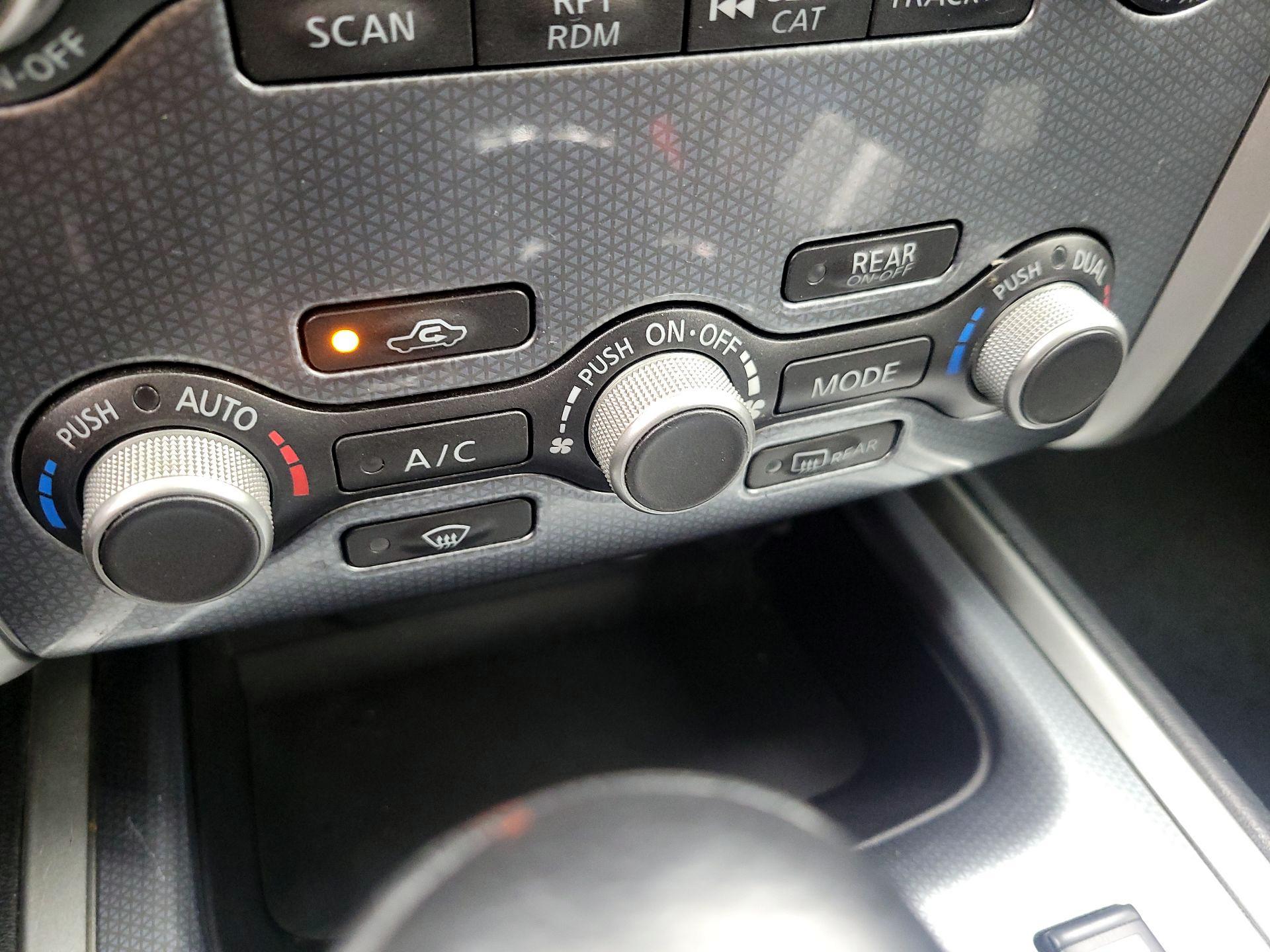 Thumbnail: 2017 Nissan Pathfinder - 17