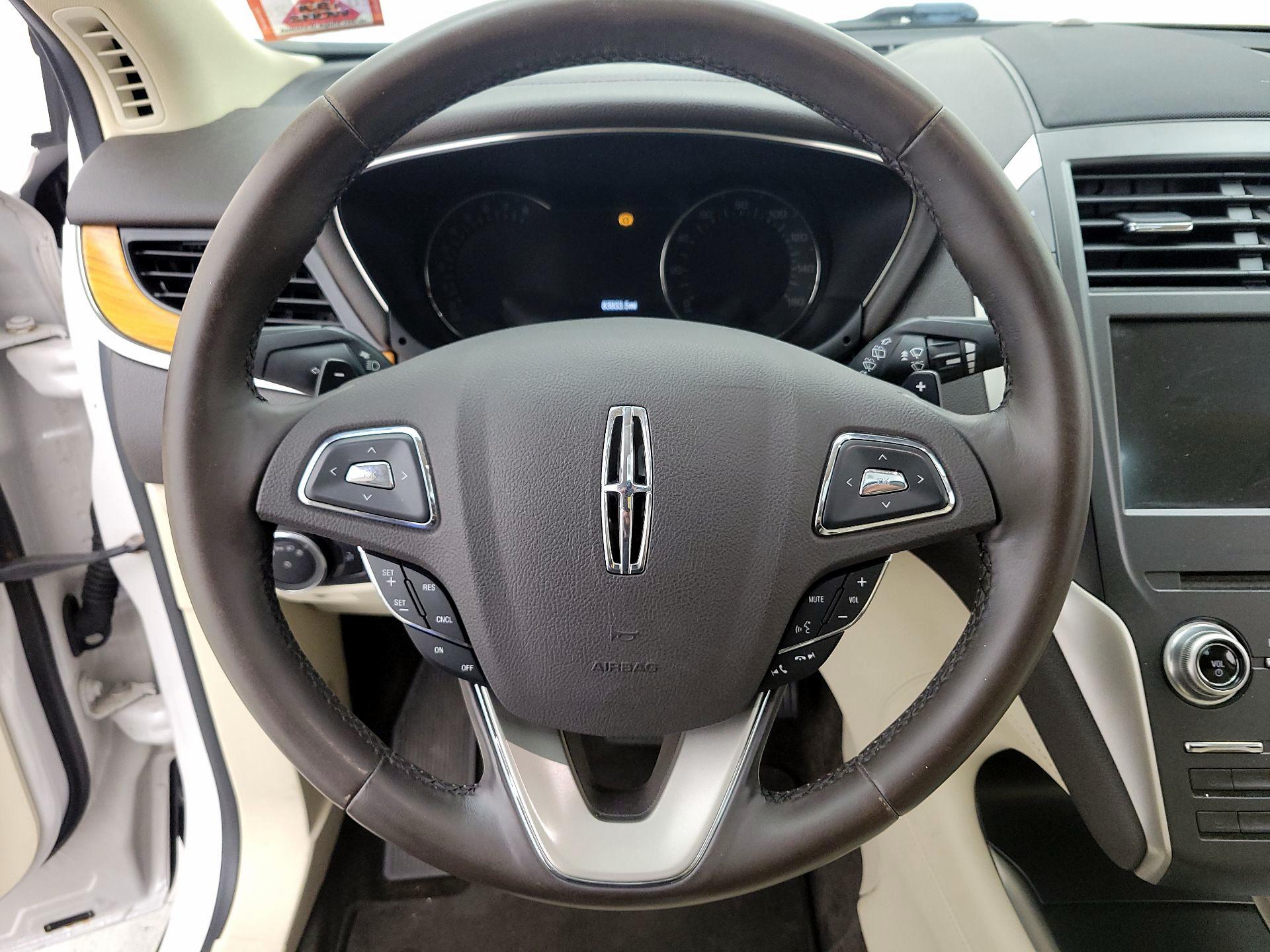 Thumbnail: 2016 Lincoln MKC - 10