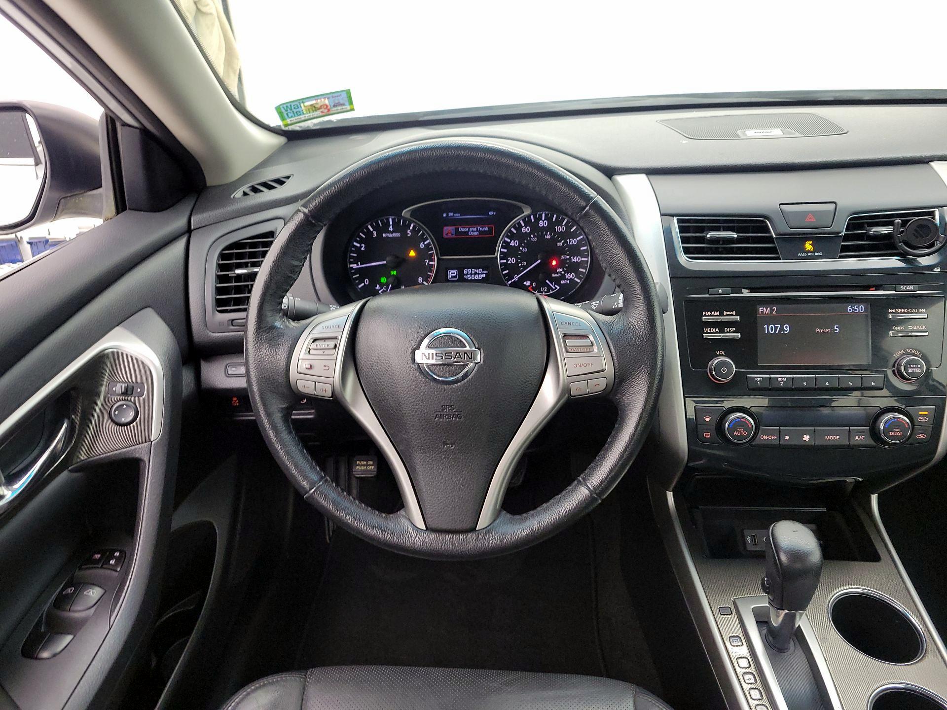Thumbnail: 2014 Nissan Altima - 10