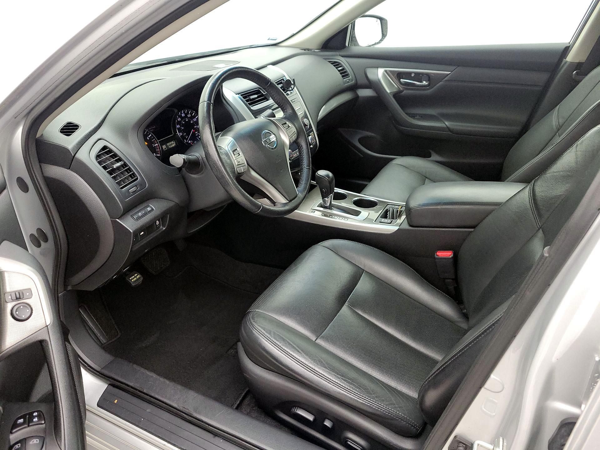 Thumbnail: 2014 Nissan Altima - 11