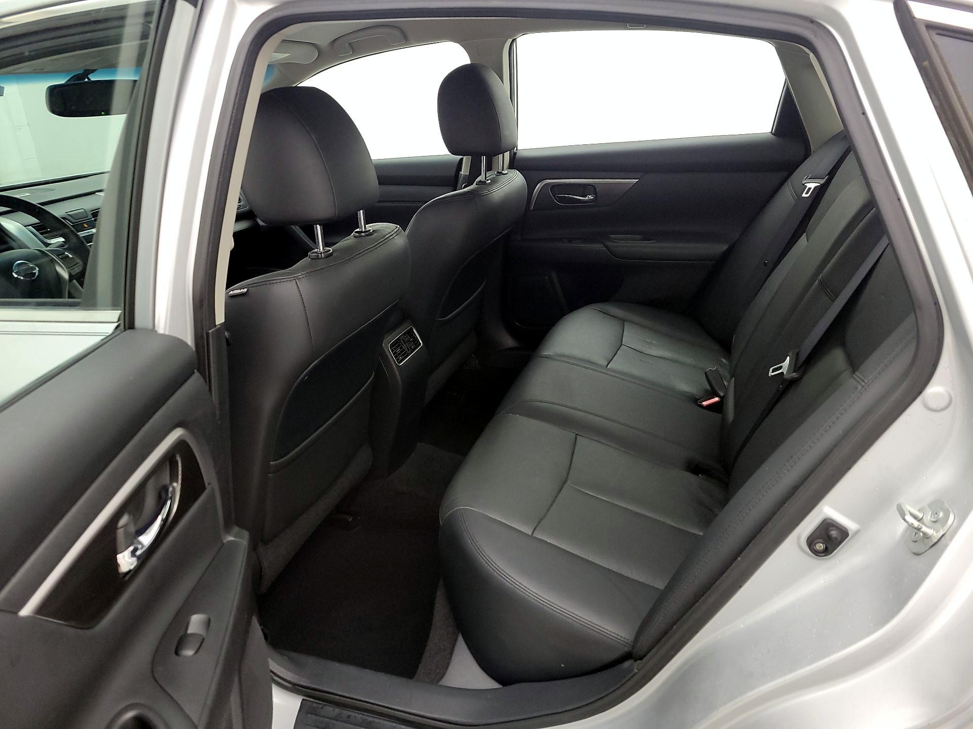 Thumbnail: 2014 Nissan Altima - 19