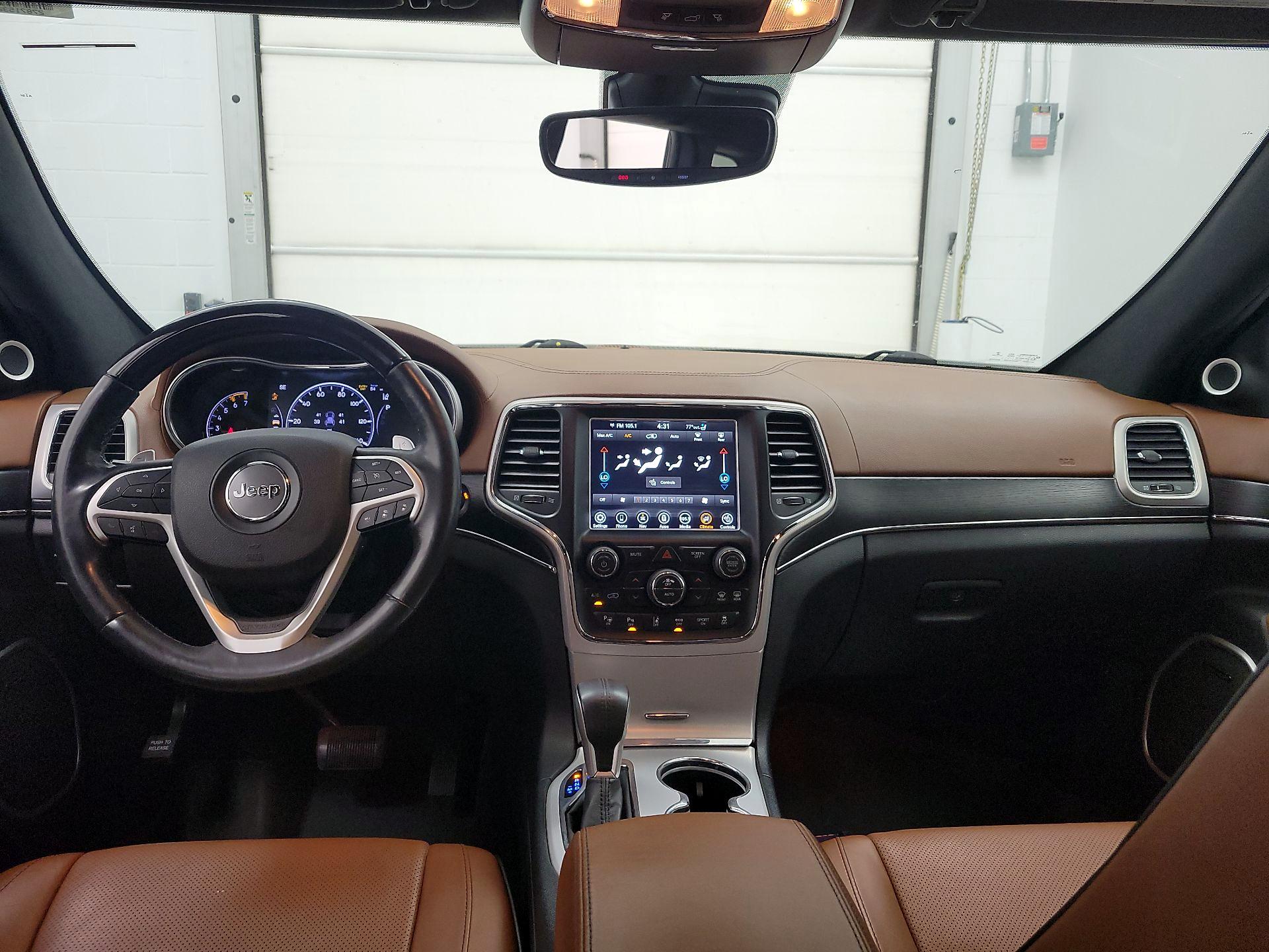 Thumbnail: 2018 Jeep Grand Cherokee - 9