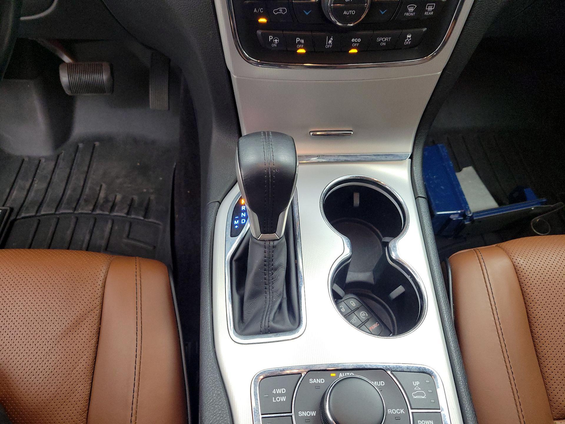 Thumbnail: 2018 Jeep Grand Cherokee - 18