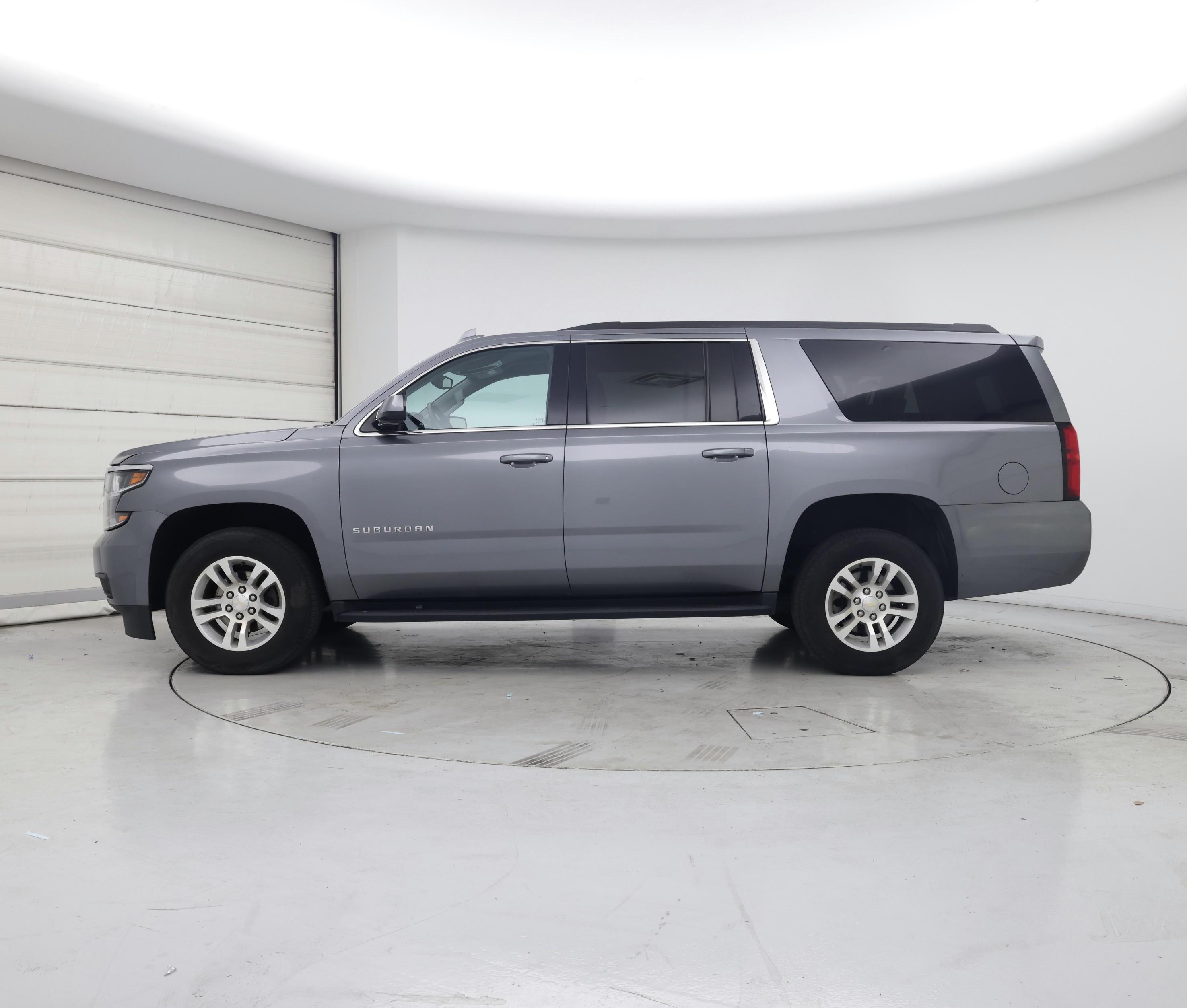 Thumbnail: 2020 Chevrolet Suburban - 3