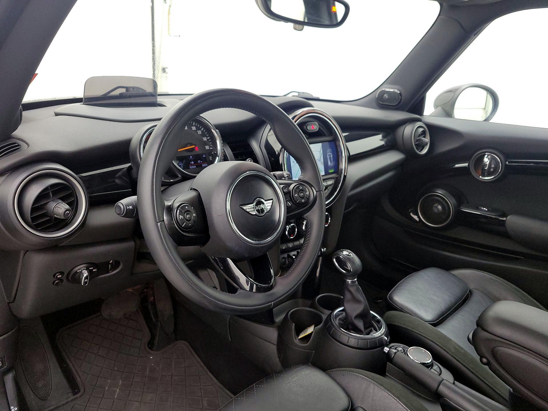 Thumbnail: 2015 MINI Cooper Hardtop - 9