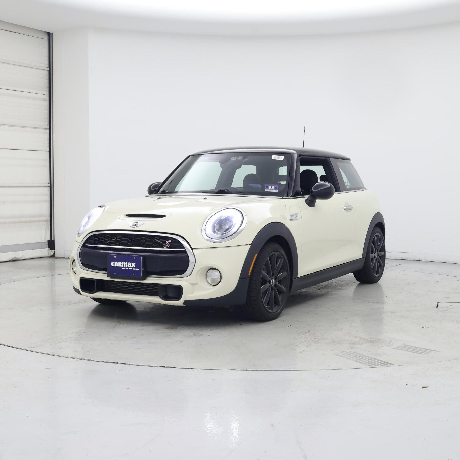 Thumbnail: 2015 MINI Cooper Hardtop - 4