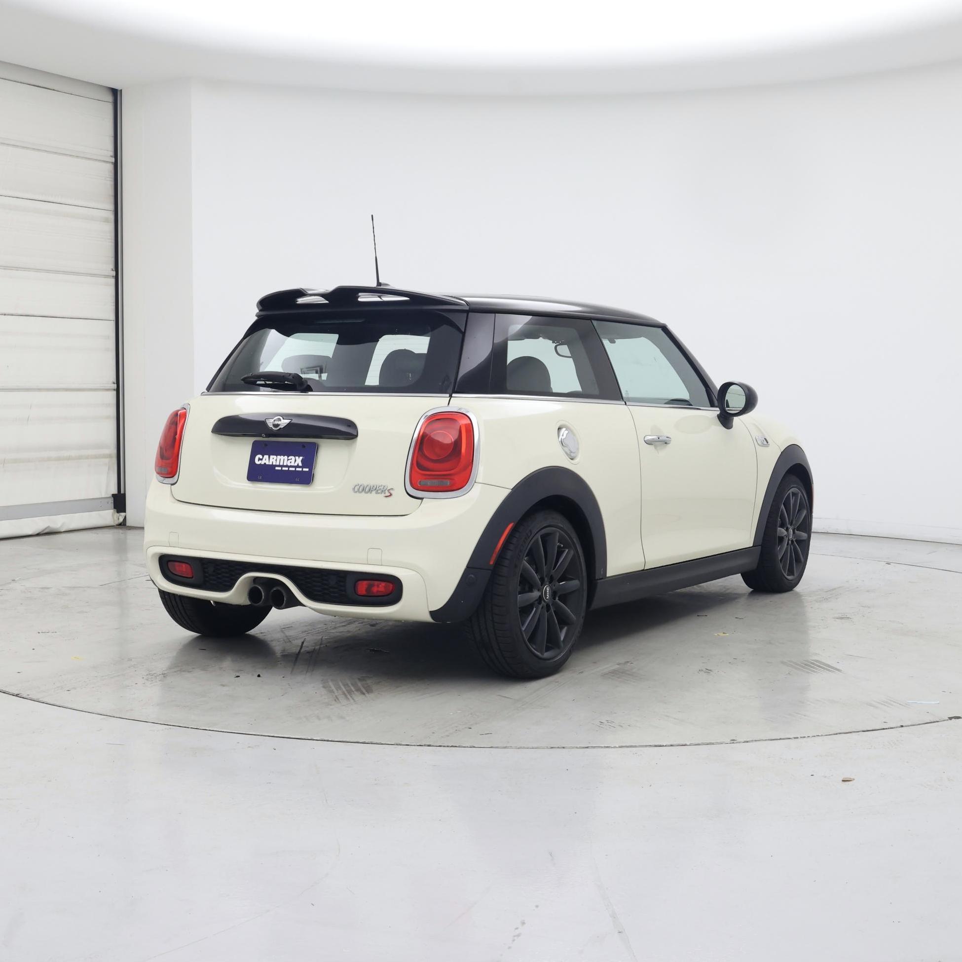 Thumbnail: 2015 MINI Cooper Hardtop - 8