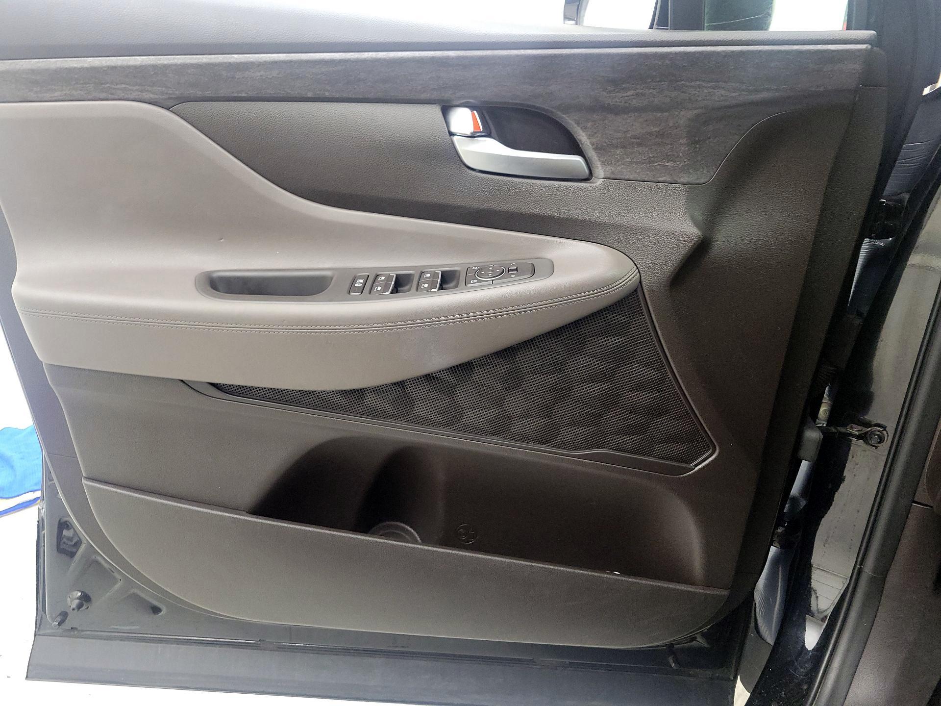 Thumbnail: 2020 Hyundai Santa Fe - 12