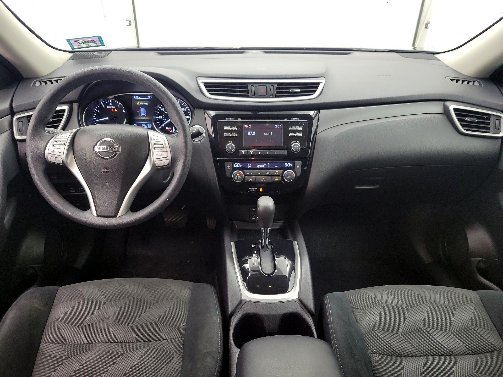 Thumbnail: 2015 Nissan Rogue - 9