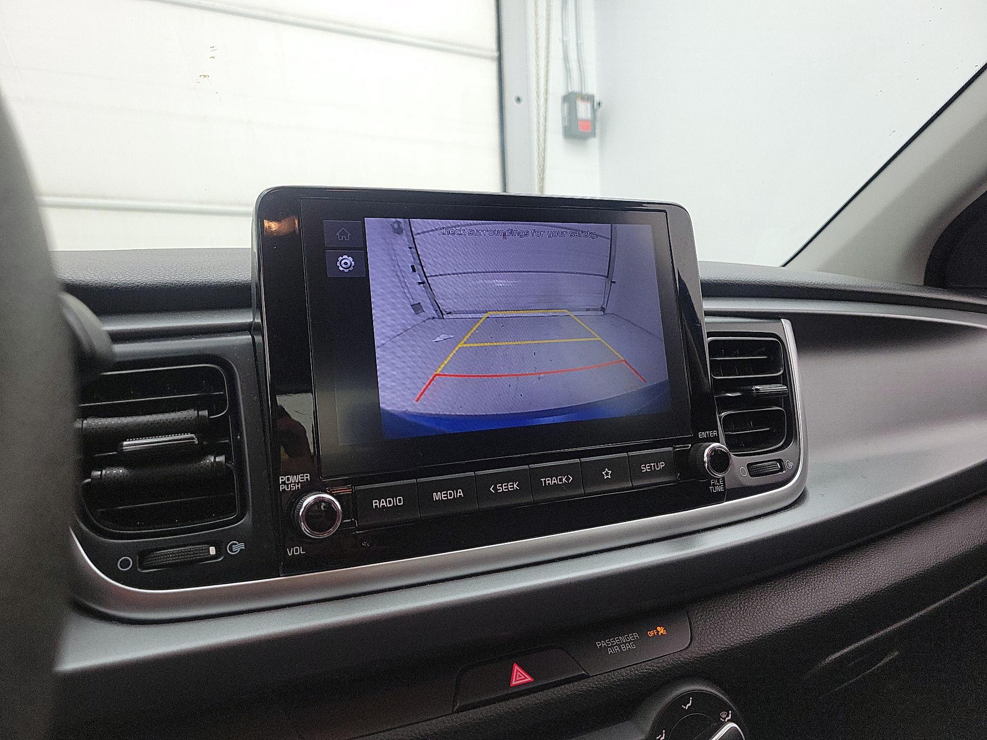 Thumbnail: 2023 Kia Rio - 13