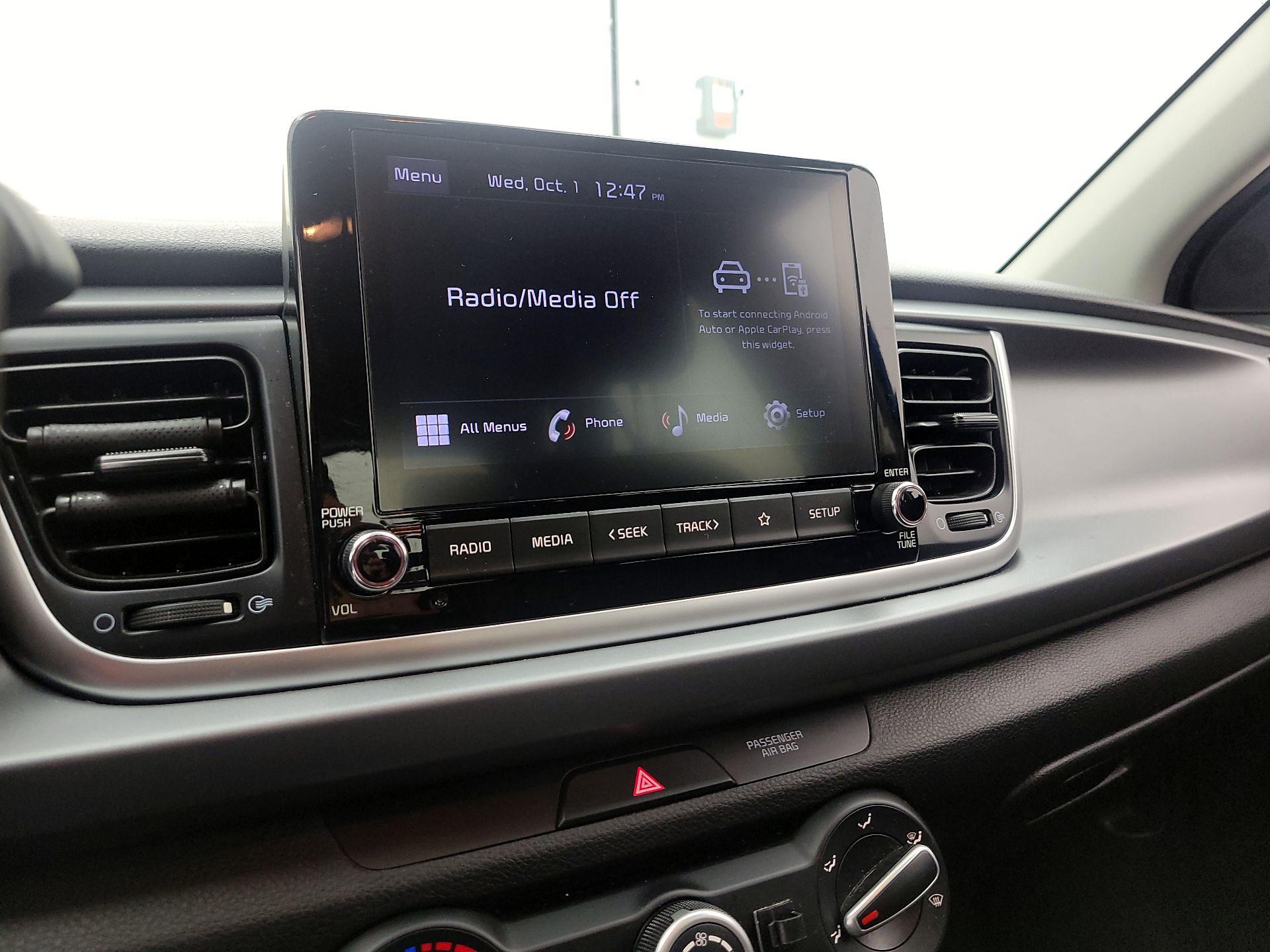 Thumbnail: 2023 Kia Rio - 14