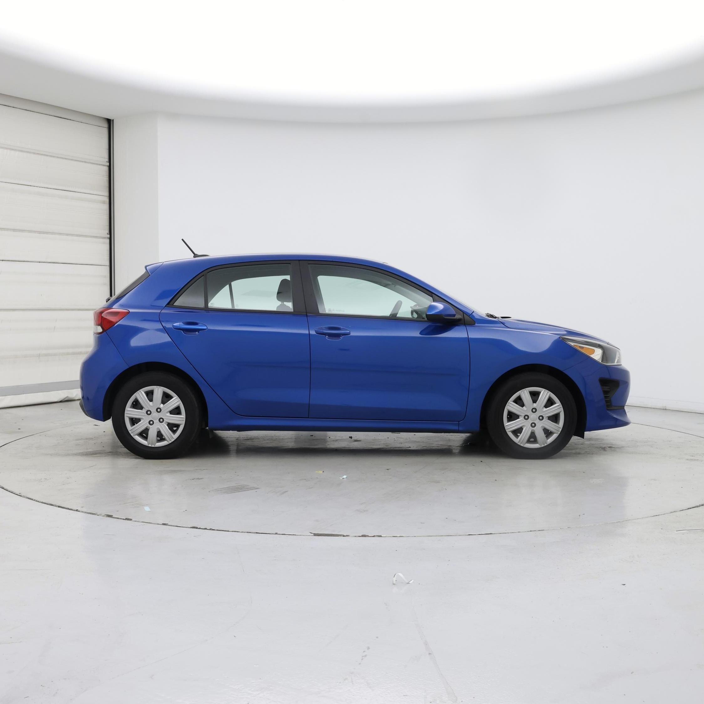 Thumbnail: 2023 Kia Rio - 7