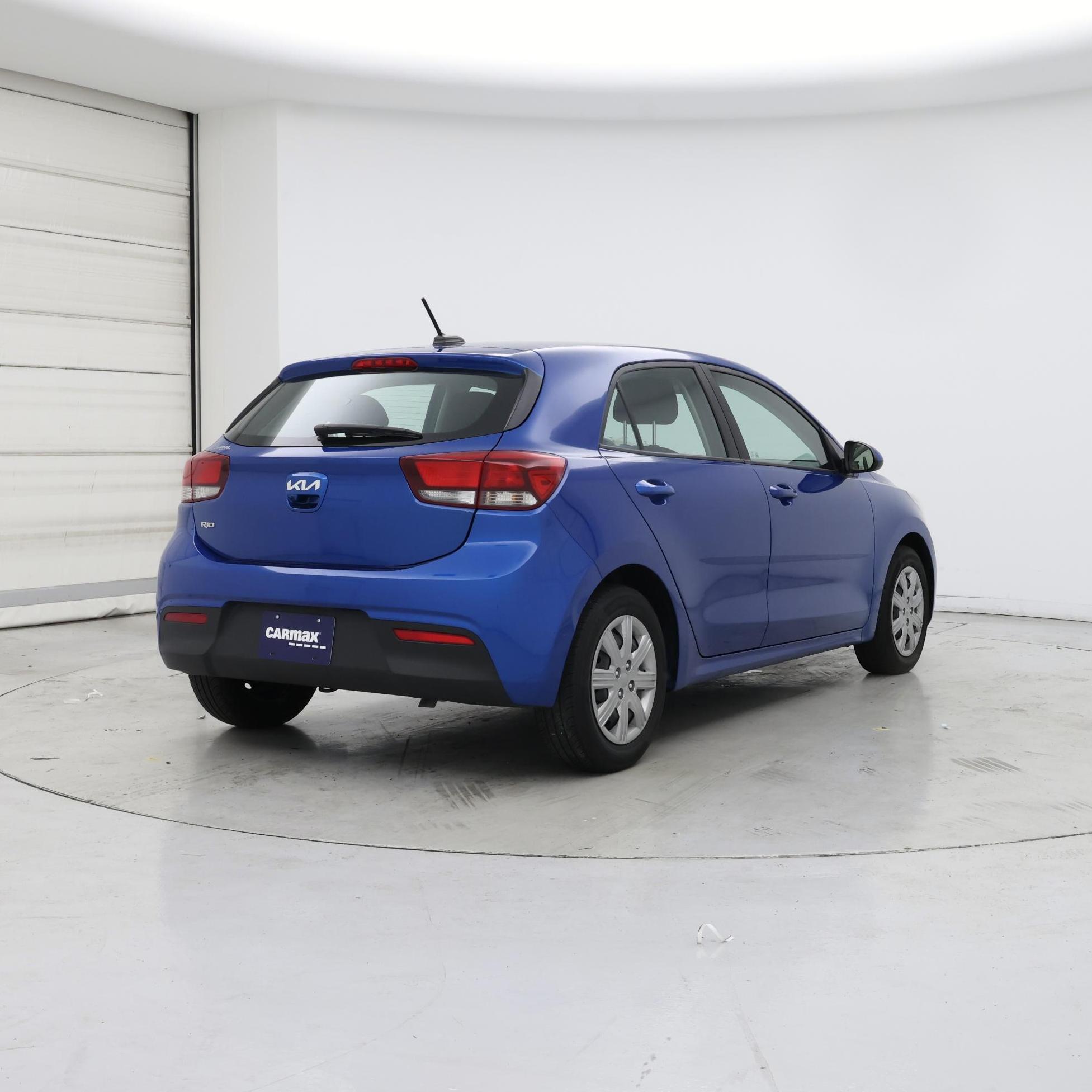 Thumbnail: 2023 Kia Rio - 8