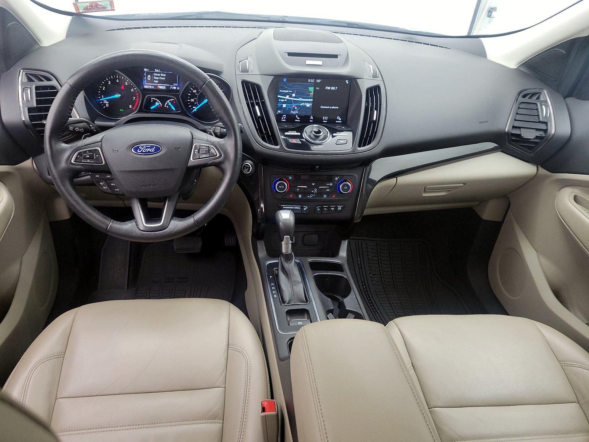 Thumbnail: 2017 Ford Escape - 9