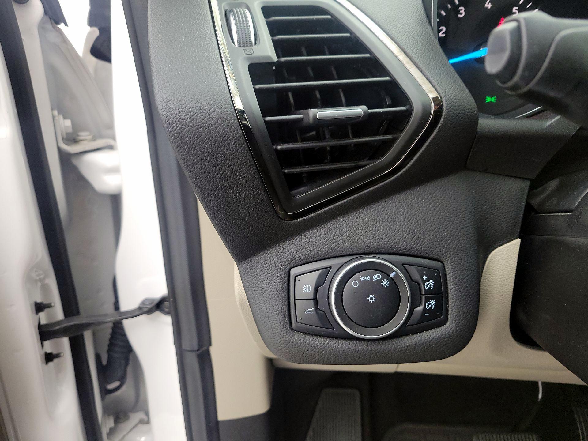 Thumbnail: 2017 Ford Escape - 14