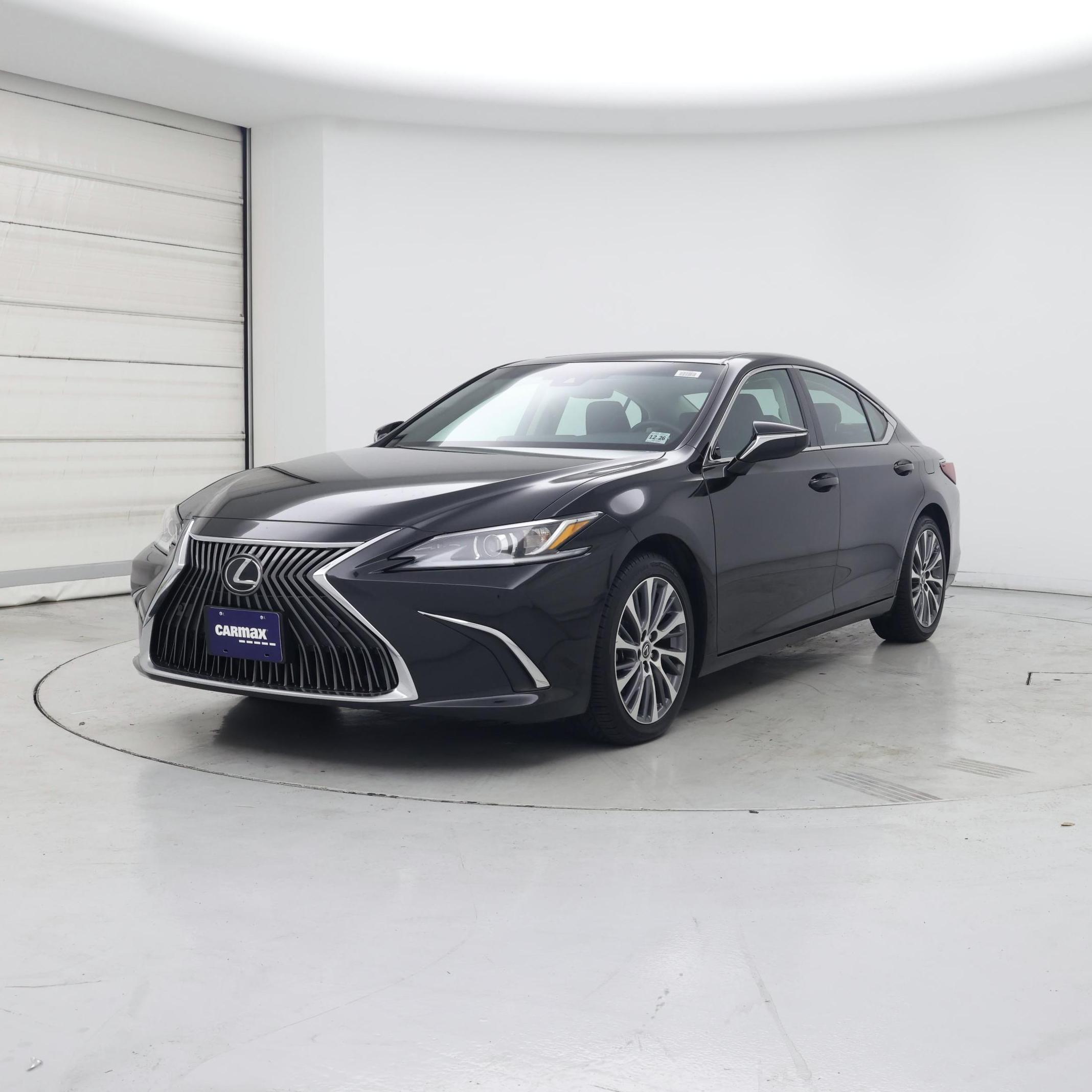 Thumbnail: 2021 Lexus ES - 4